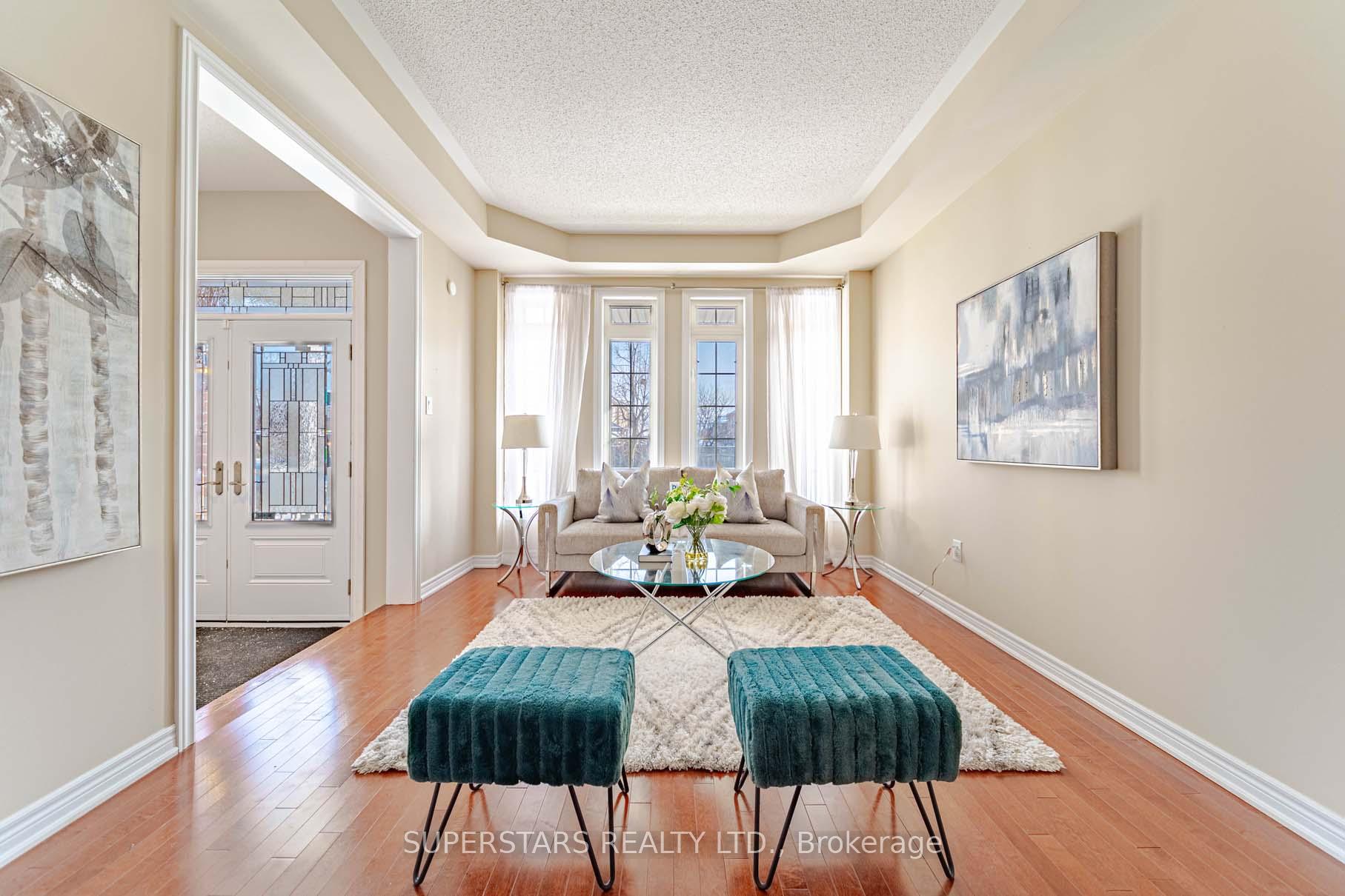 Photo 14 of 25 Rennie Avenue, Markham, Box Grove — HOMEH