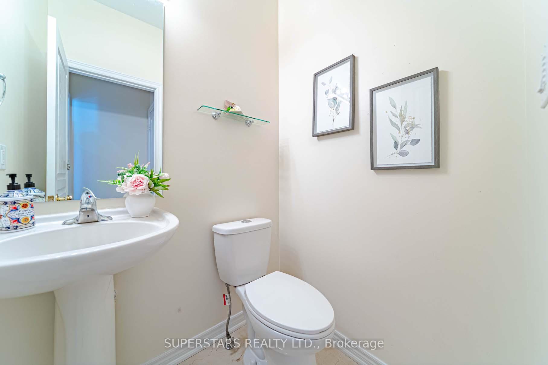 Photo 16 of 25 Rennie Avenue, Markham, Box Grove — HOMEH