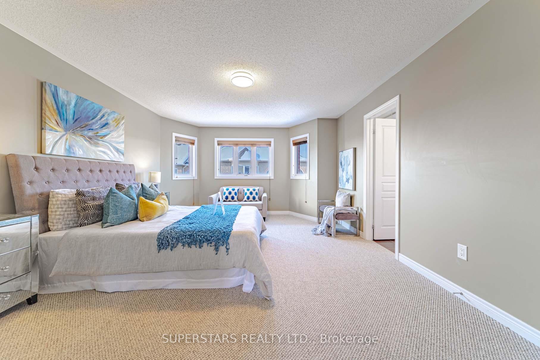 Photo 24 of 25 Rennie Avenue, Markham, Box Grove — HOMEH