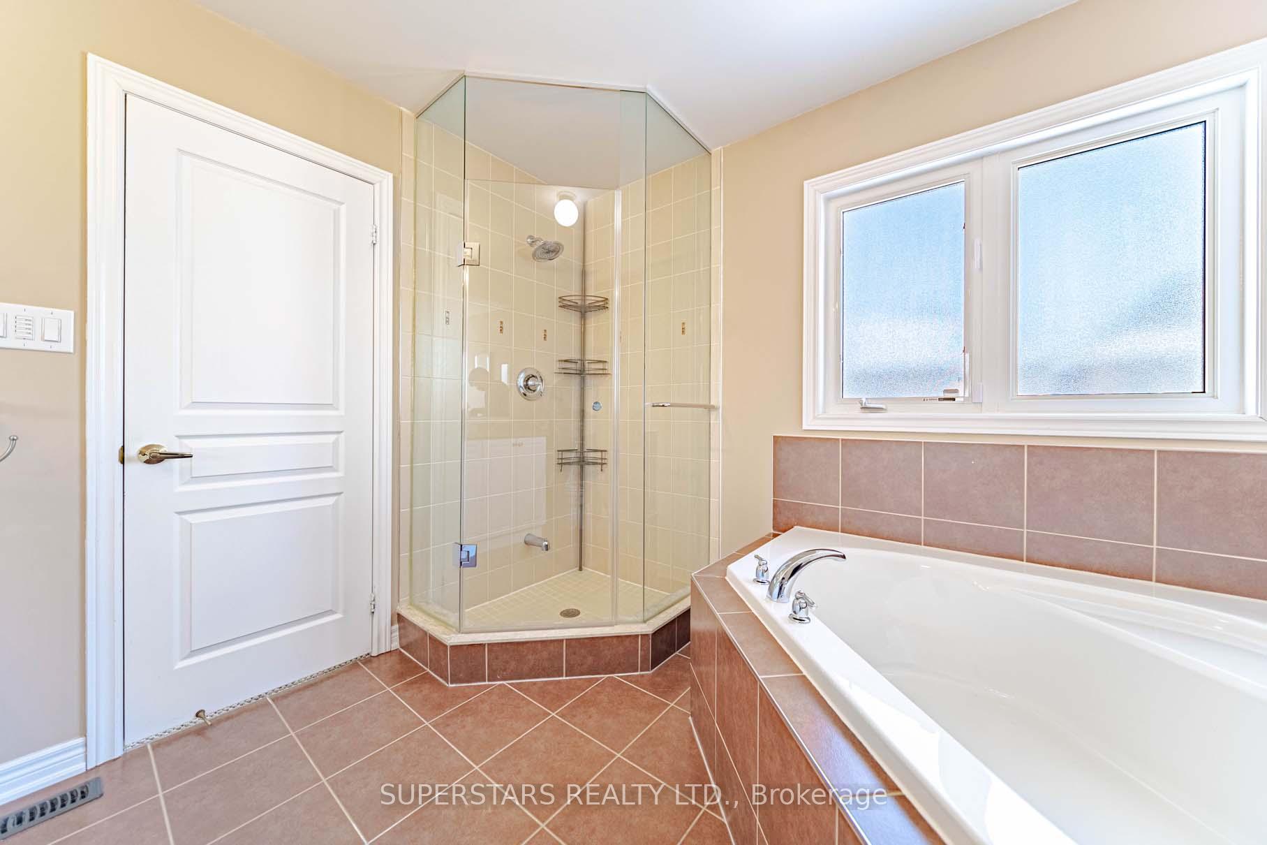 Photo 26 of 25 Rennie Avenue, Markham, Box Grove — HOMEH