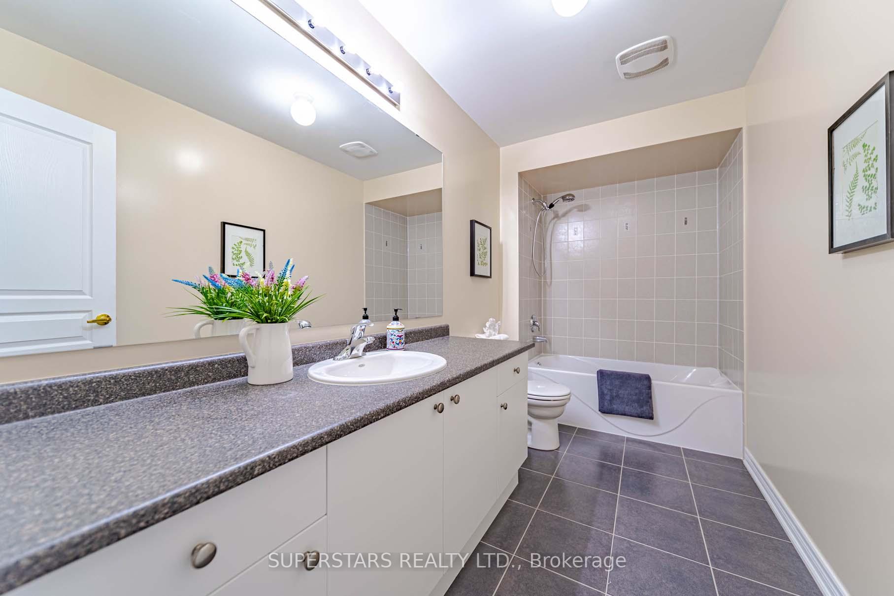 Photo 34 of 25 Rennie Avenue, Markham, Box Grove — HOMEH