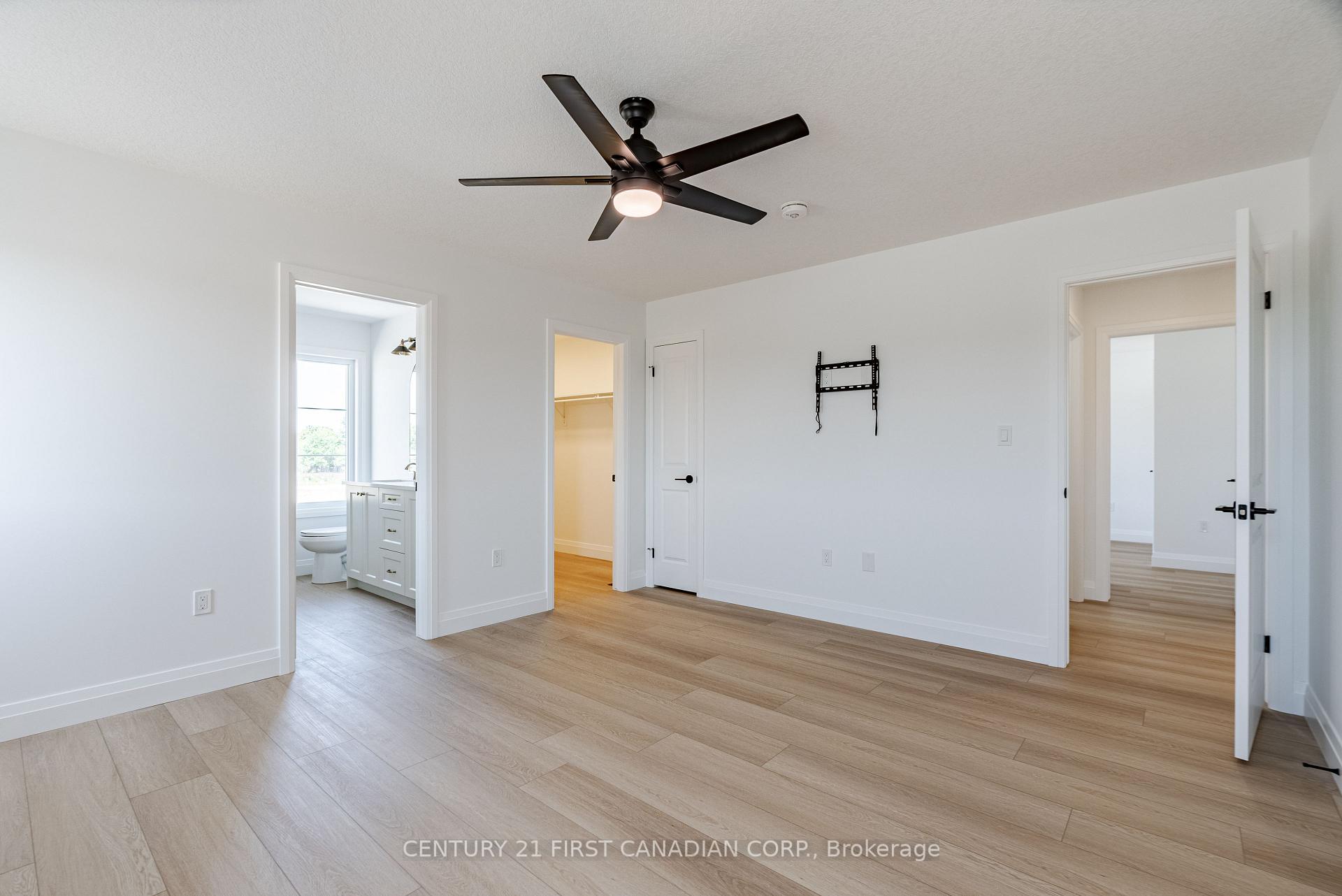 Photo 21 of 20 Postma Crescent, North Middlesex, Alisa Craig — HOMEH