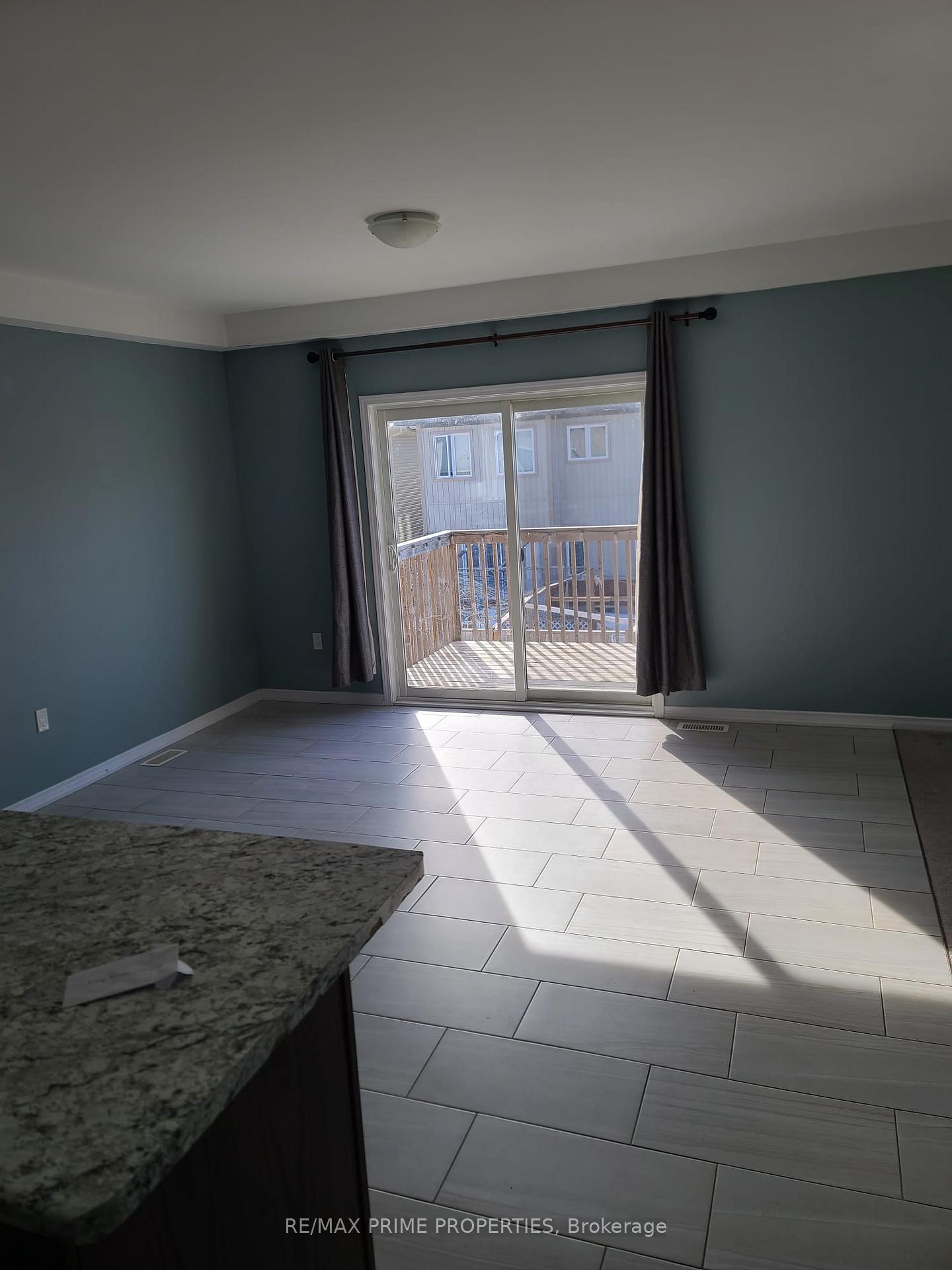 Photo 3 of Unit Upper, 246 Diana Drive, Orillia — HOMEH