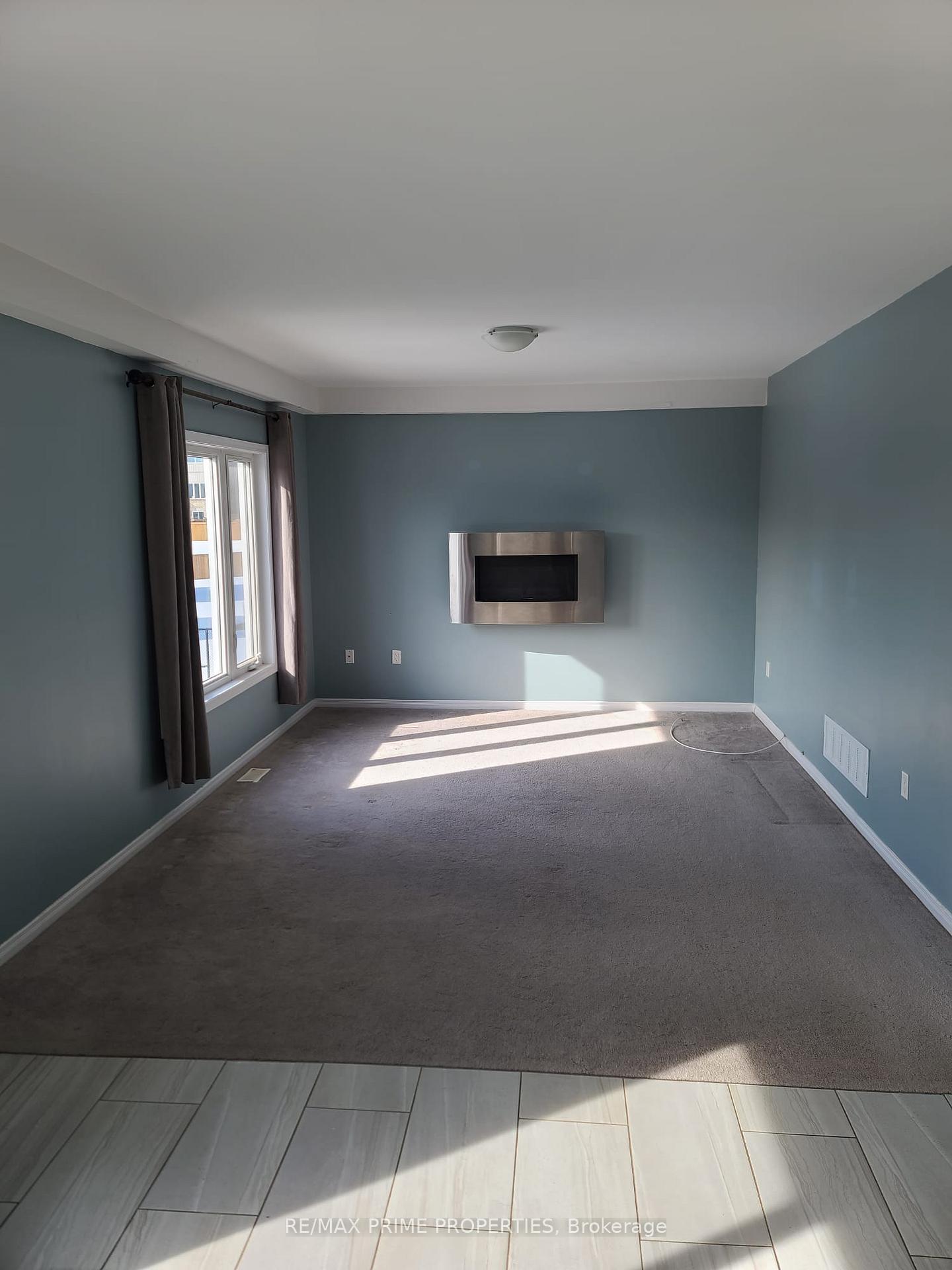 Photo 4 of Unit Upper, 246 Diana Drive, Orillia — HOMEH