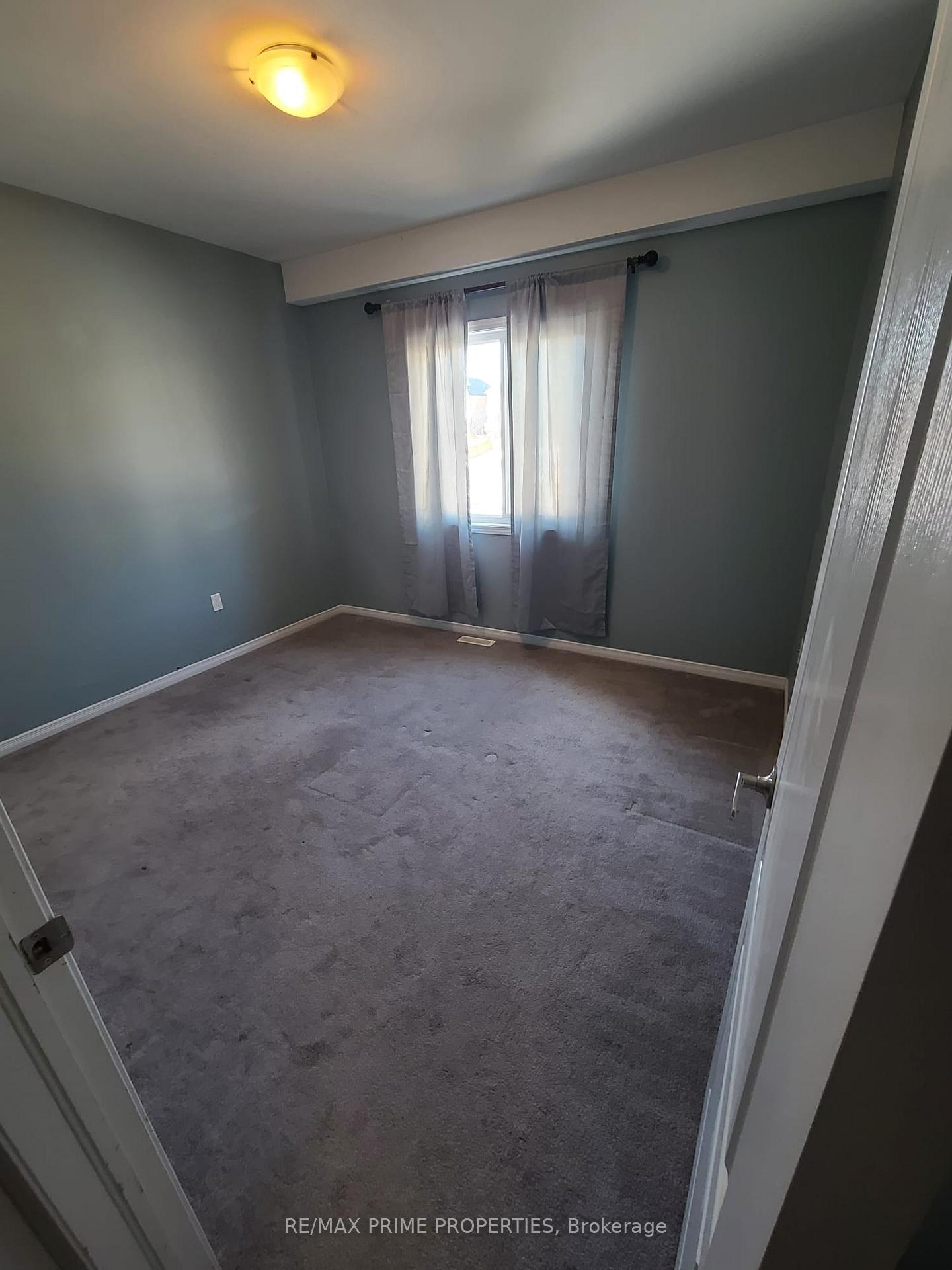 Photo 8 of Unit Upper, 246 Diana Drive, Orillia — HOMEH