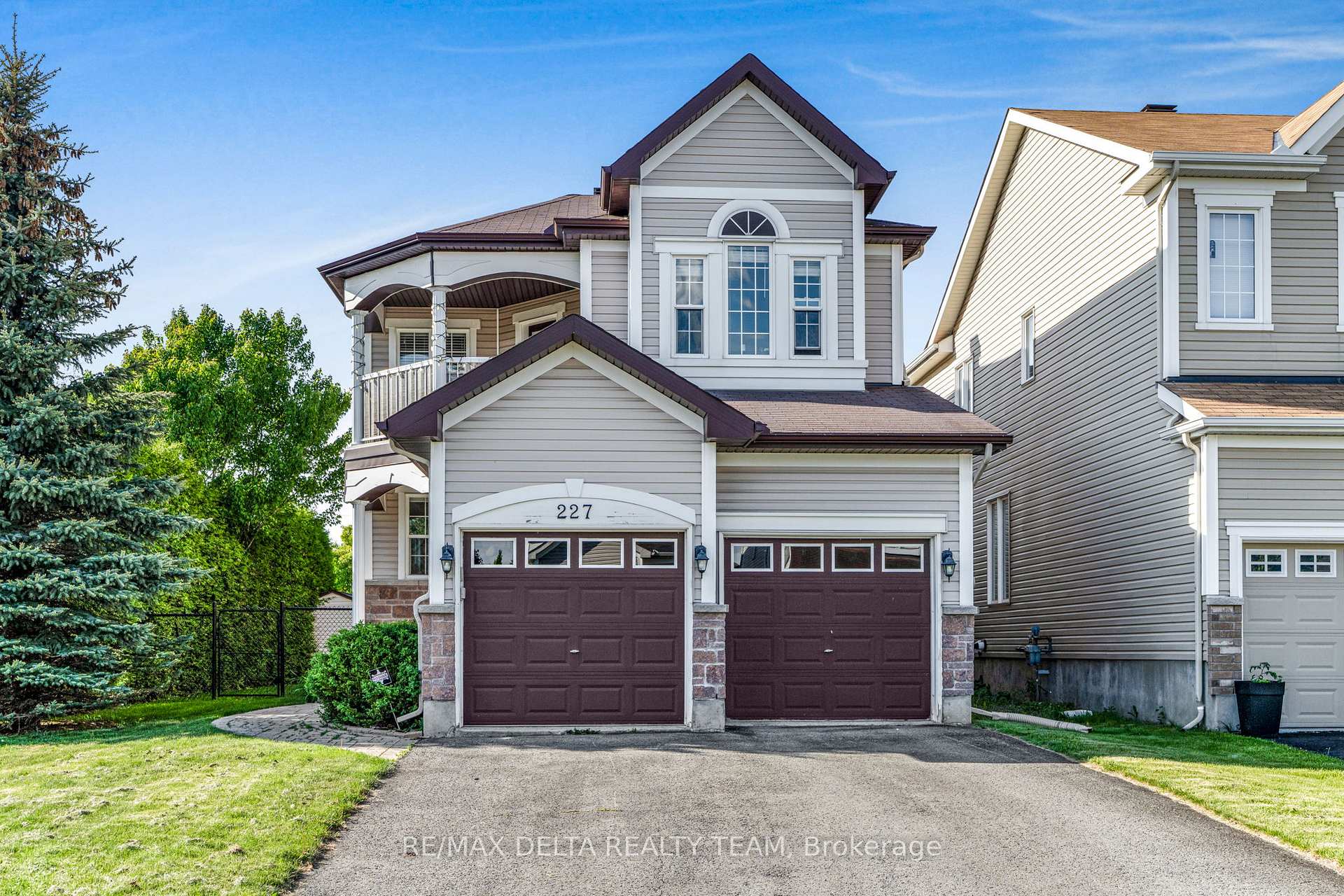 Photo 1 of 227 Hillpark High Street, Ottawa, Mer Bleue/Bradley Estates/Anderson Park — HOMEH