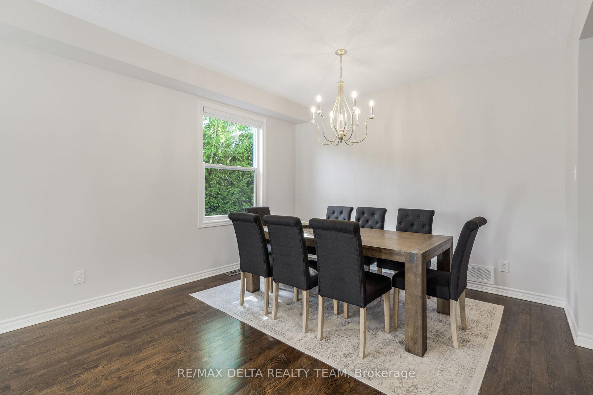 Photo 4 of 227 Hillpark High Street, Ottawa, Mer Bleue/Bradley Estates/Anderson Park — HOMEH
