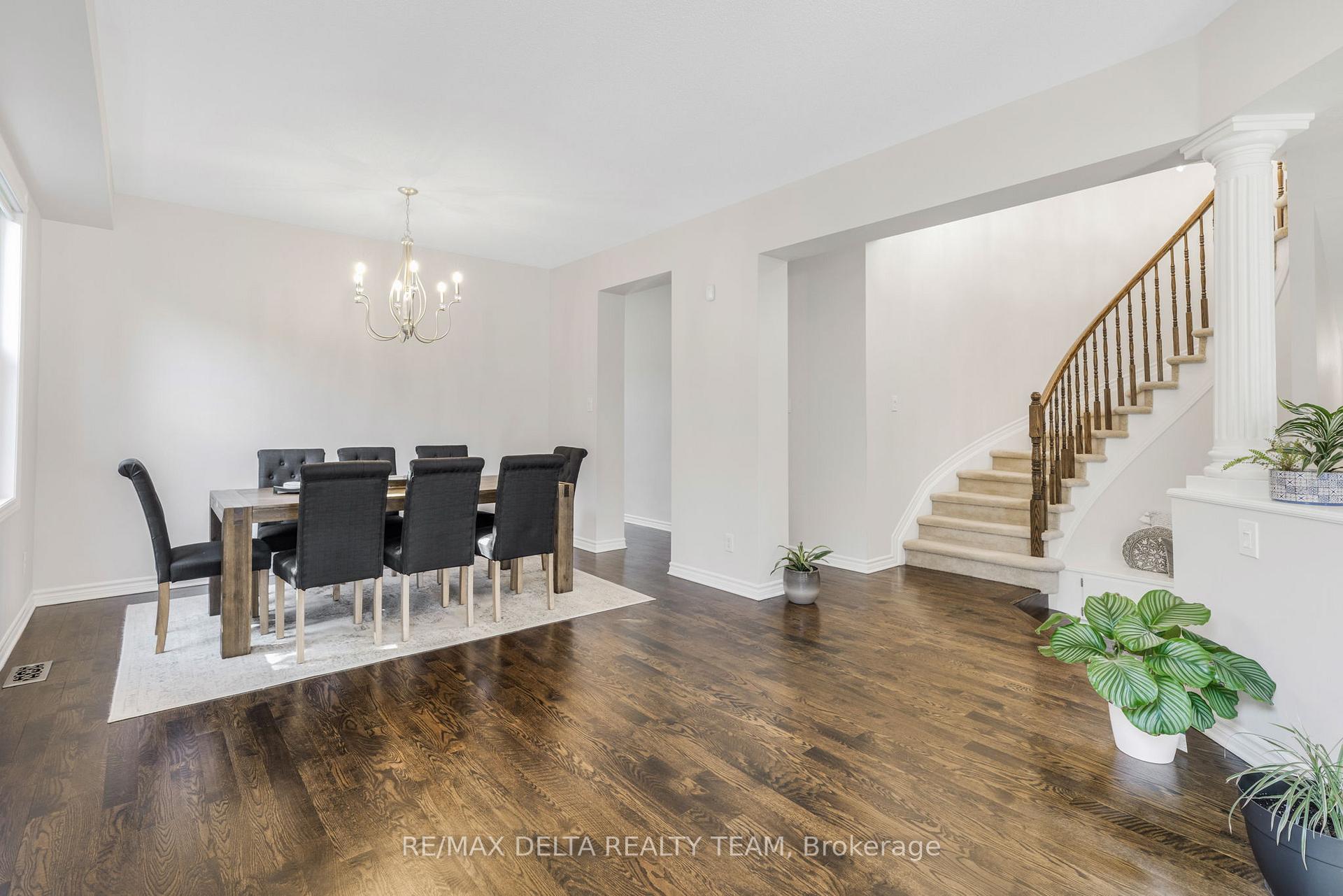 Photo 5 of 227 Hillpark High Street, Ottawa, Mer Bleue/Bradley Estates/Anderson Park — HOMEH