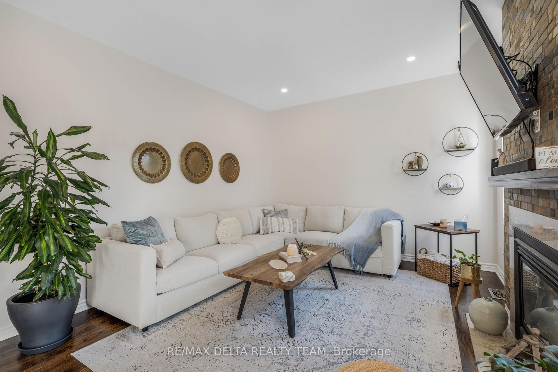 Photo 14 of 227 Hillpark High Street, Ottawa, Mer Bleue/Bradley Estates/Anderson Park — HOMEH