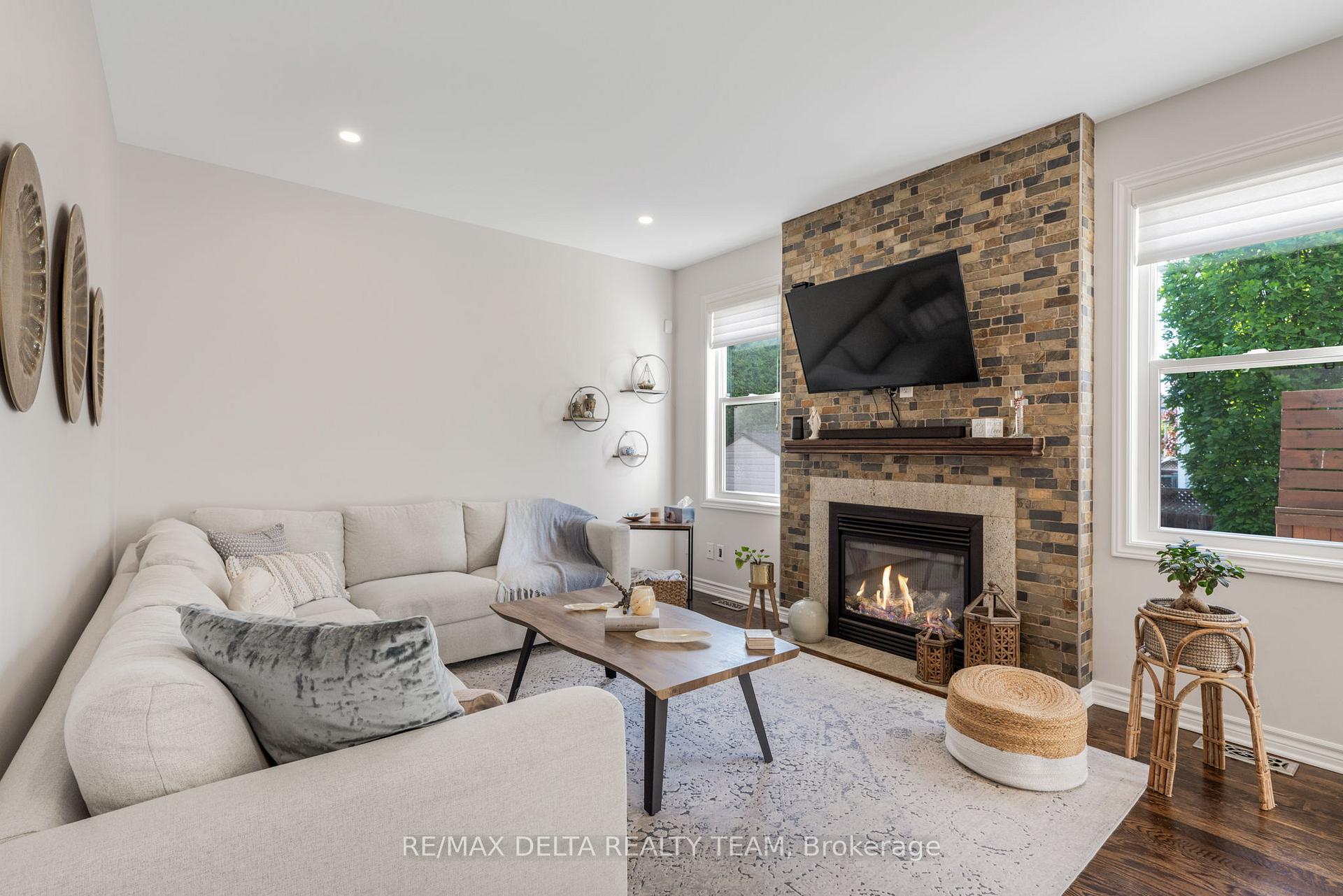 Photo 16 of 227 Hillpark High Street, Ottawa, Mer Bleue/Bradley Estates/Anderson Park — HOMEH