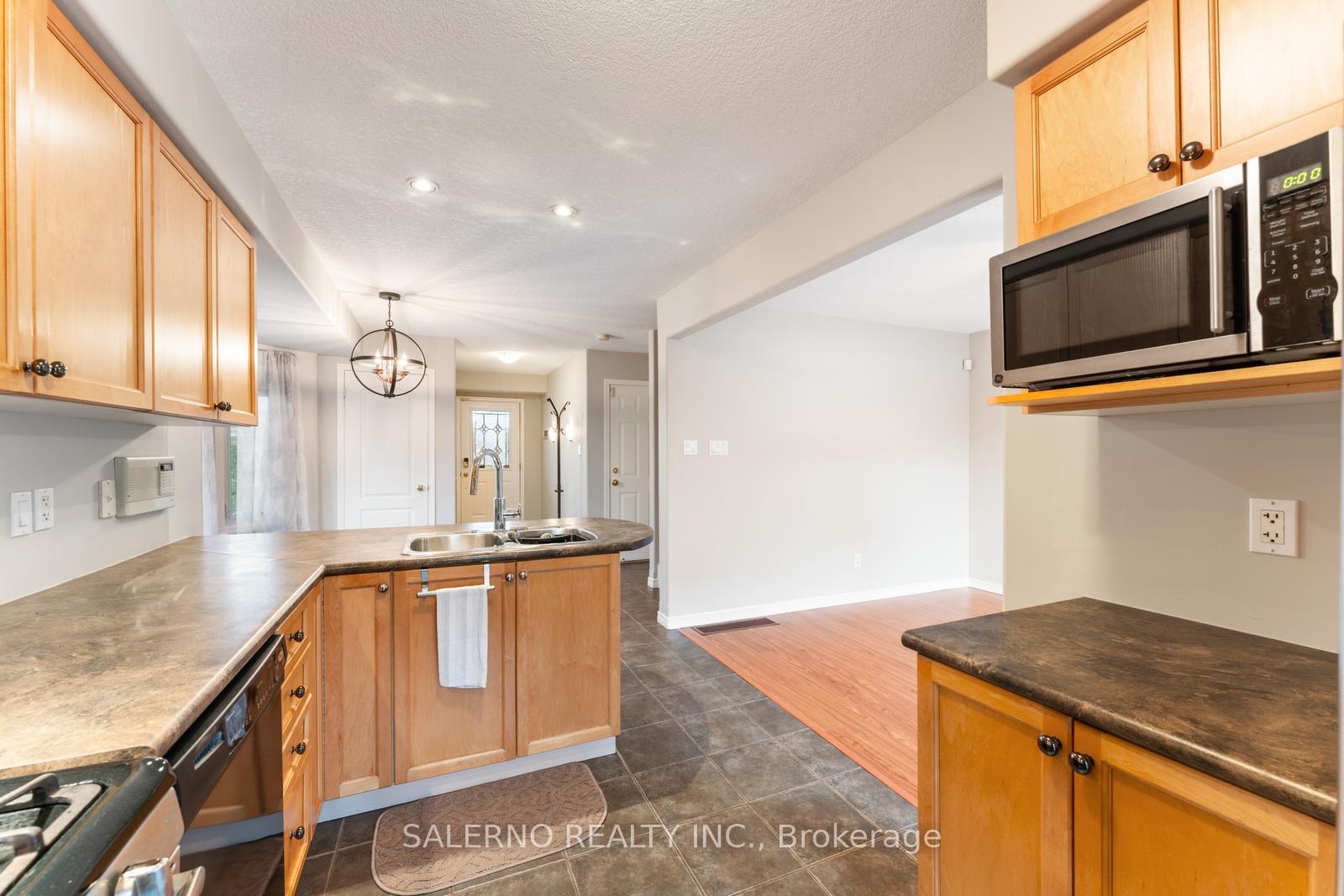 Photo 12 of 52 Milne Street, New Tecumseth, Alliston — HOMEH