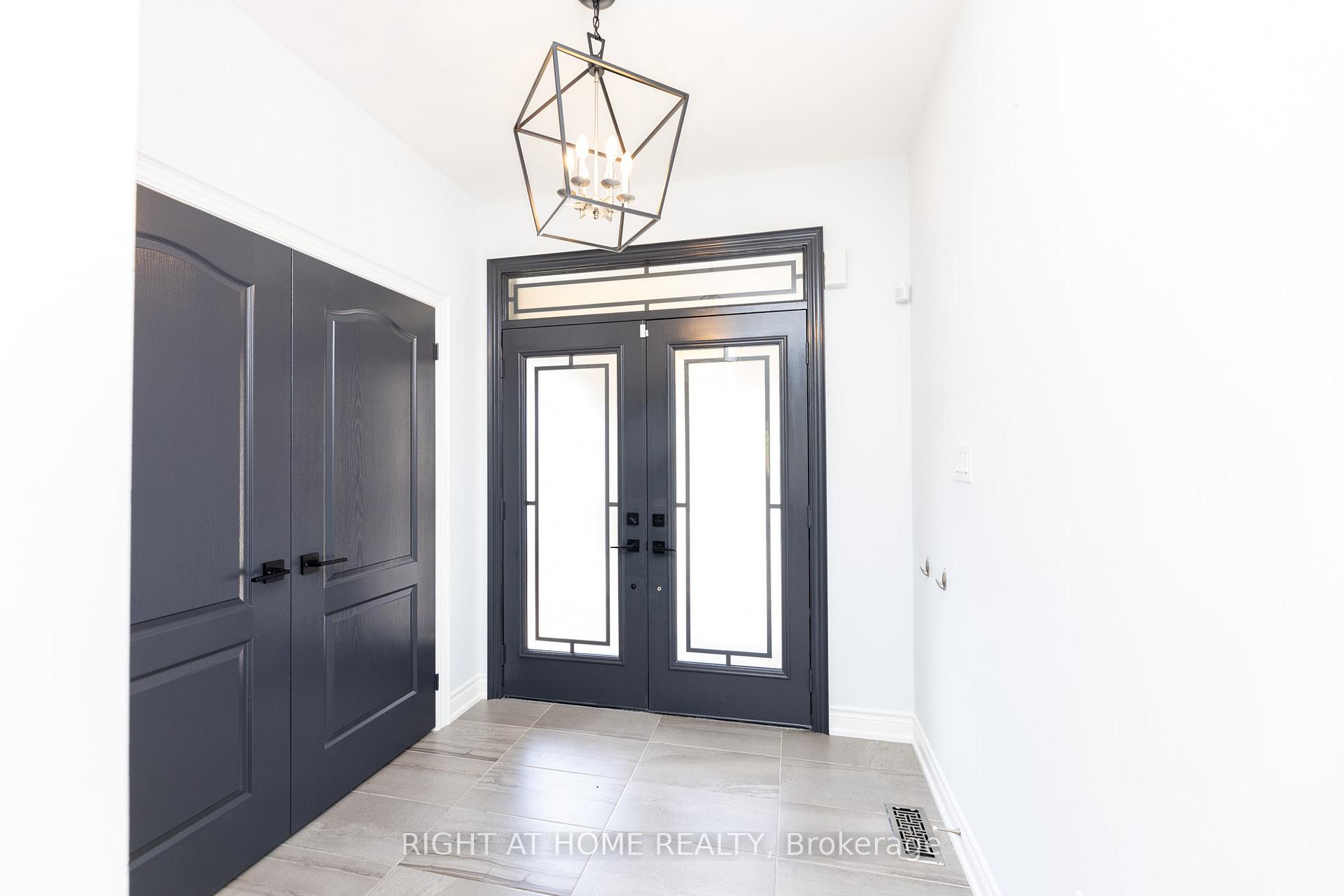 Photo 2 of 1235 Mcphedran Point, Milton, Ford — HOMEH