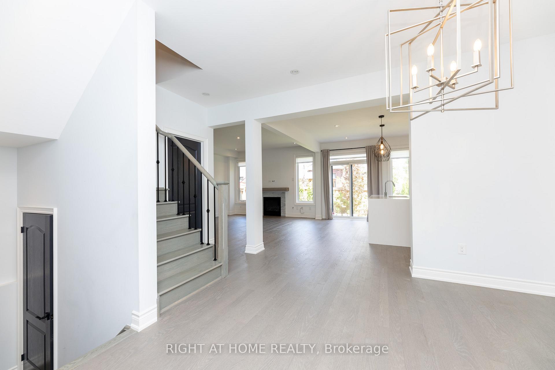 Photo 4 of 1235 Mcphedran Point, Milton, Ford — HOMEH