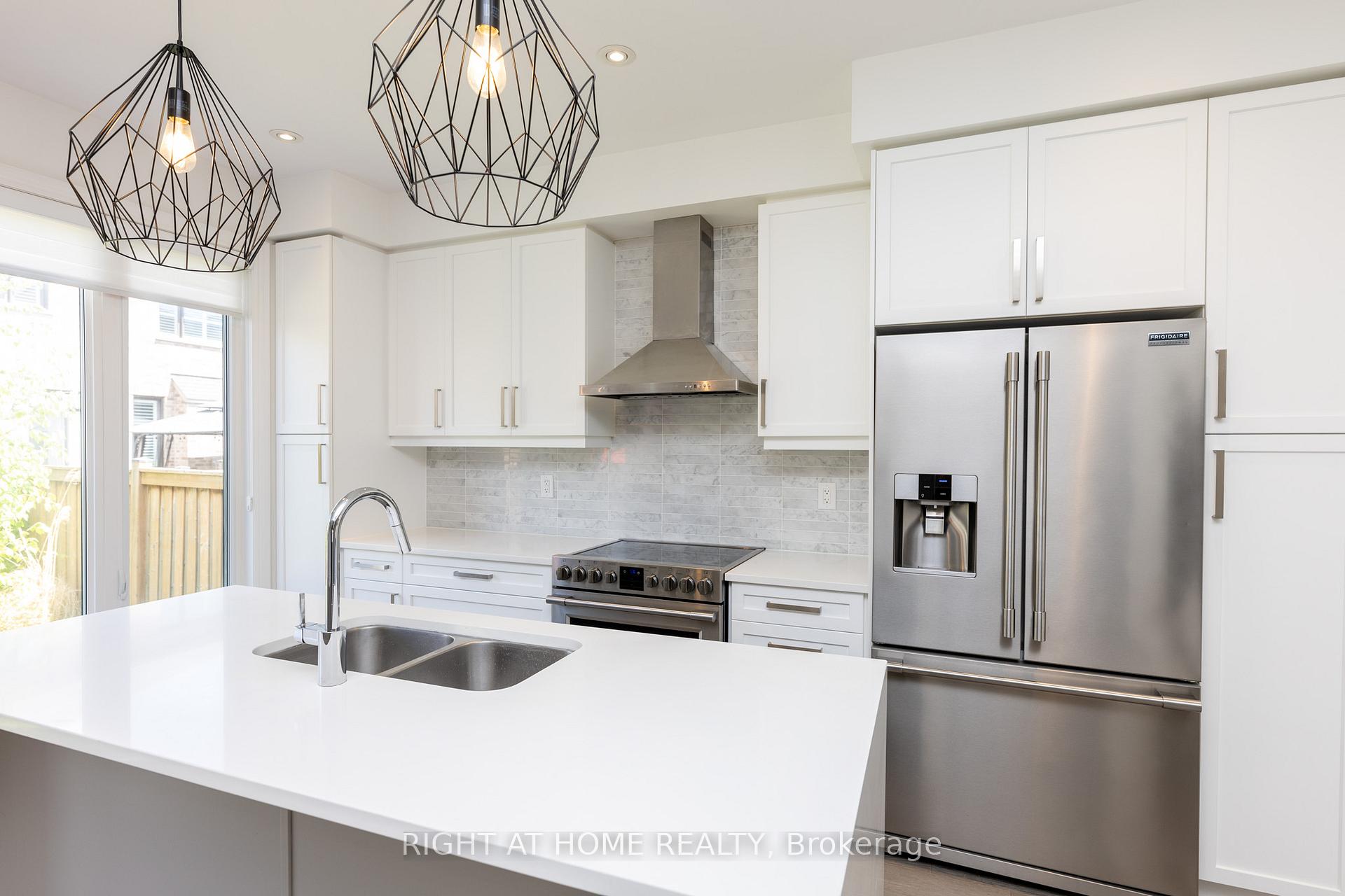Photo 10 of 1235 Mcphedran Point, Milton, Ford — HOMEH
