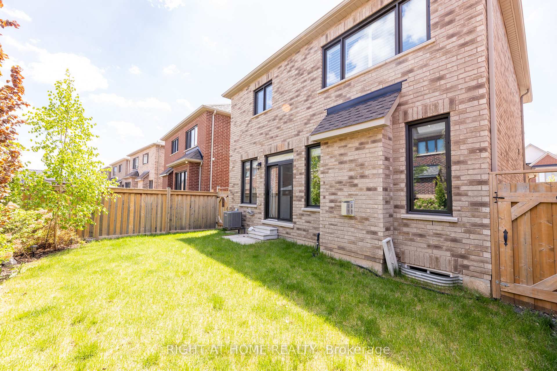 Photo 30 of 1235 Mcphedran Point, Milton, Ford — HOMEH