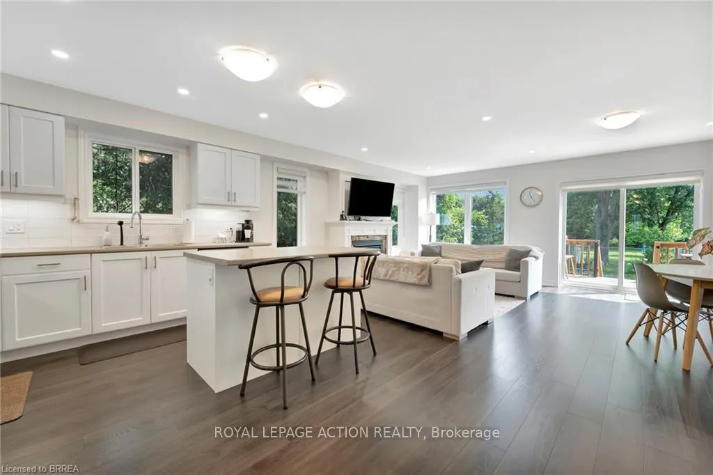 Photo 4 of 263 Owen Street, Norfolk, Simcoe — HOMEH