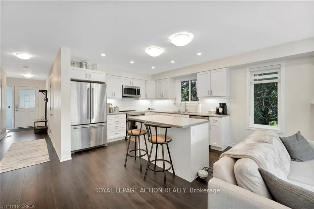 Photo 6 of 263 Owen Street, Norfolk, Simcoe — HOMEH