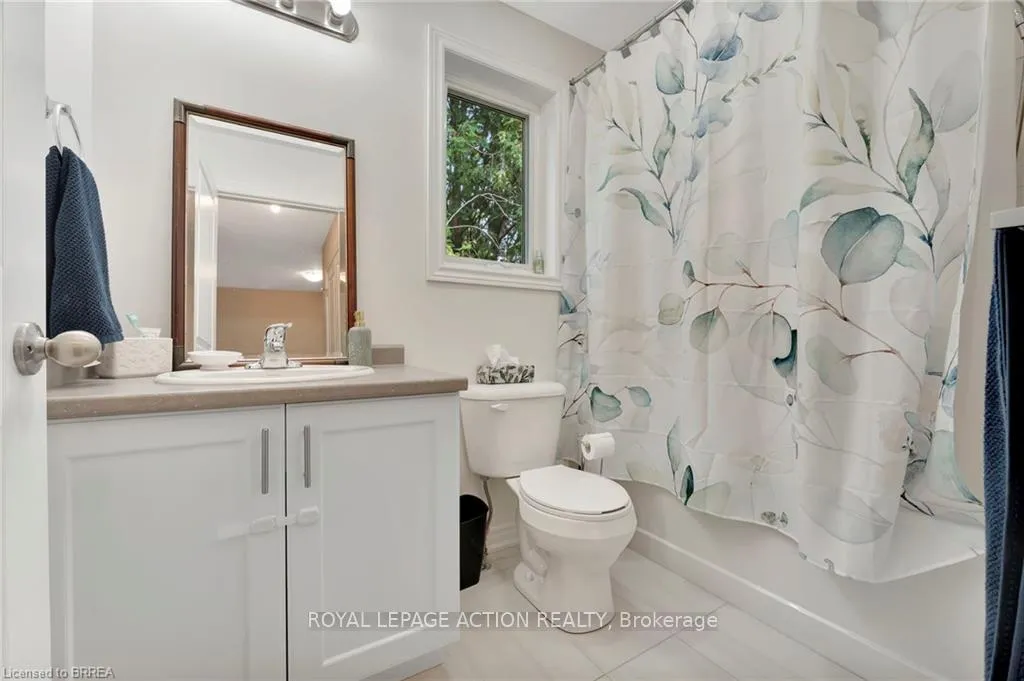Photo 19 of 263 Owen Street, Norfolk, Simcoe — HOMEH