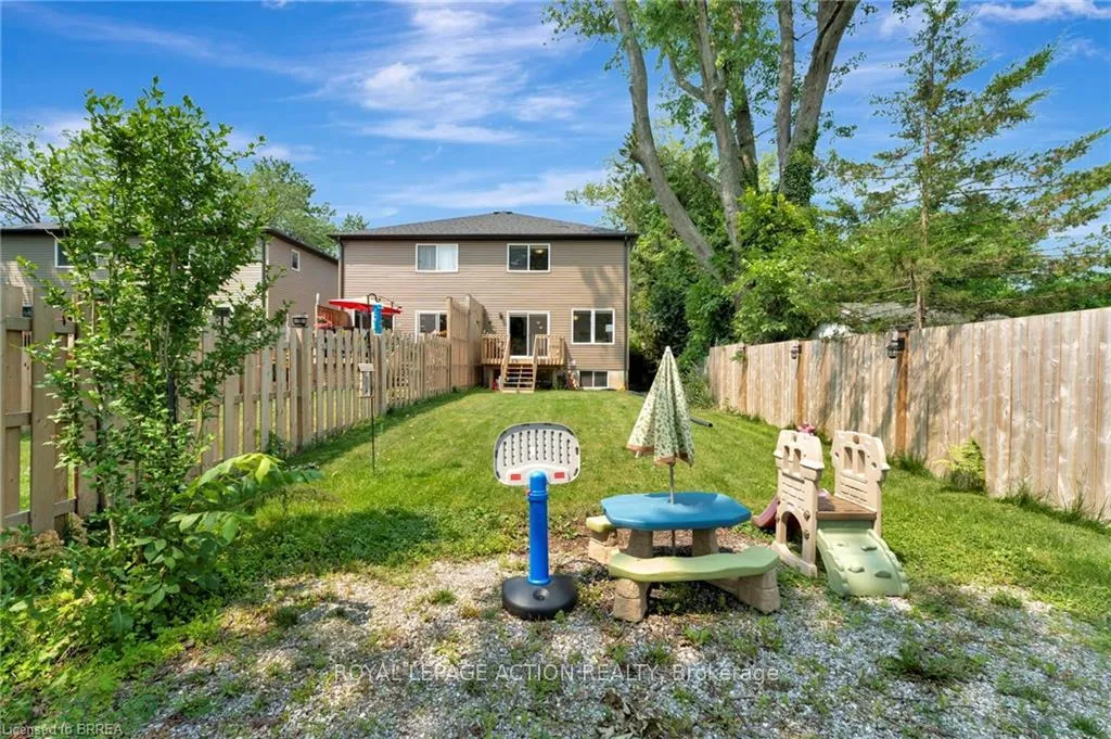 Photo 26 of 263 Owen Street, Norfolk, Simcoe — HOMEH