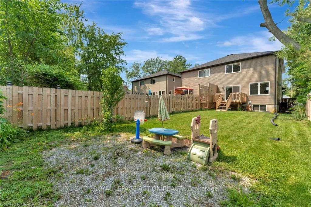 Photo 27 of 263 Owen Street, Norfolk, Simcoe — HOMEH