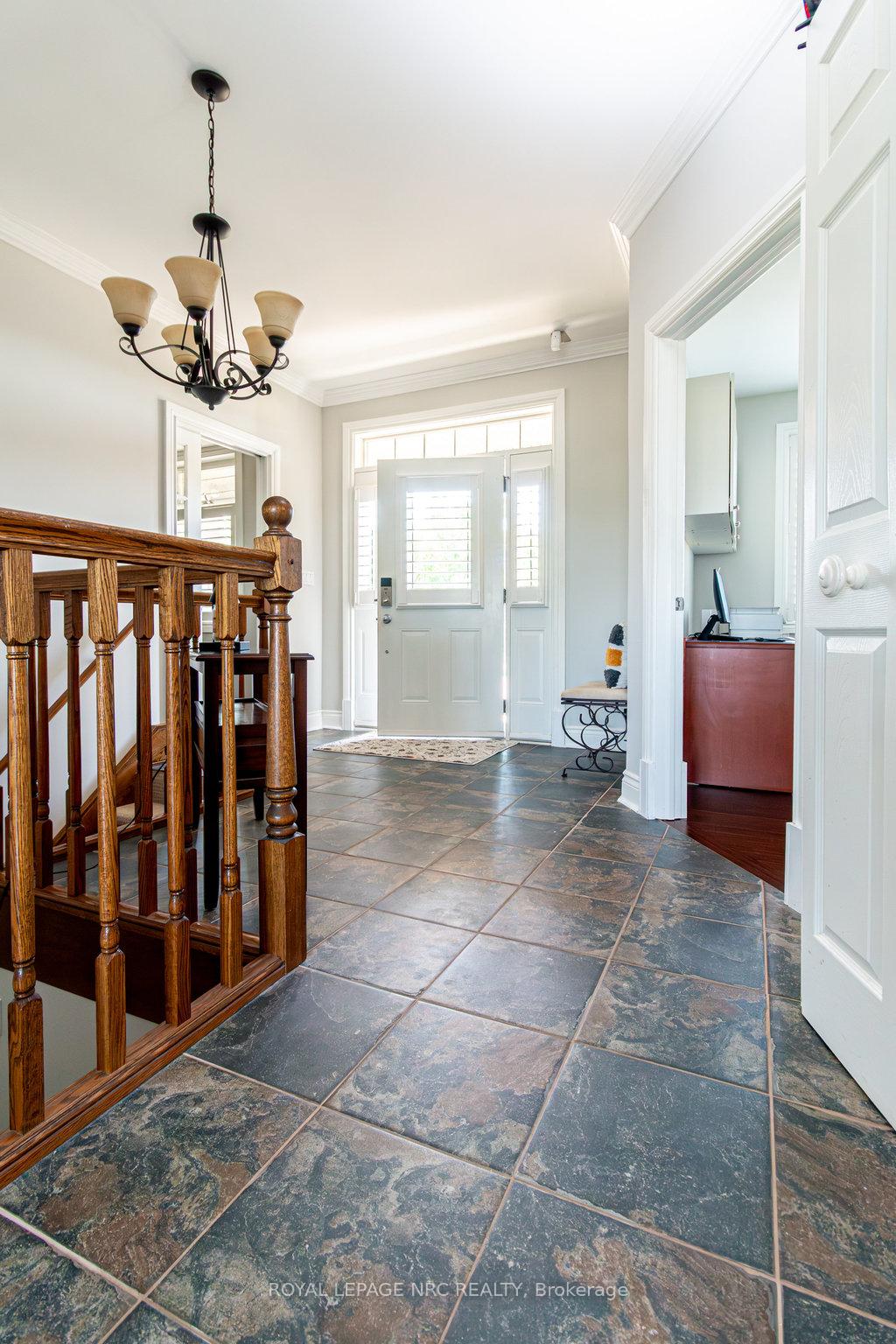 Photo 4 of 2747 Maple Street, Pelham, North Pelham — HOMEH