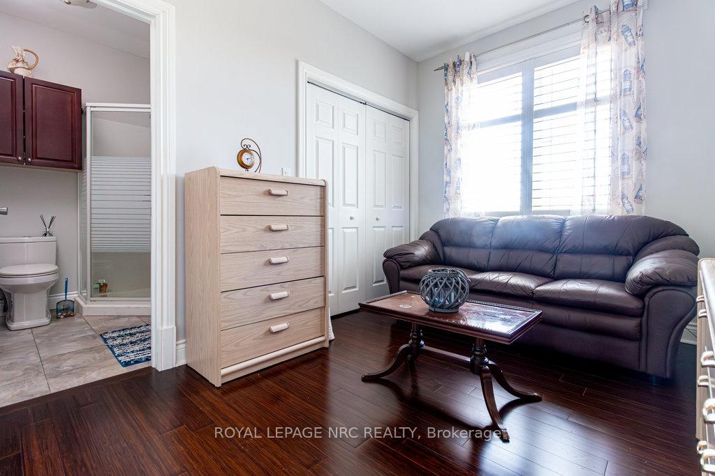 Photo 16 of 2747 Maple Street, Pelham, North Pelham — HOMEH