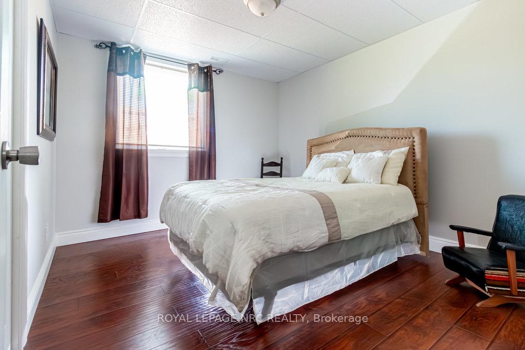 Photo 30 of 2747 Maple Street, Pelham, North Pelham — HOMEH