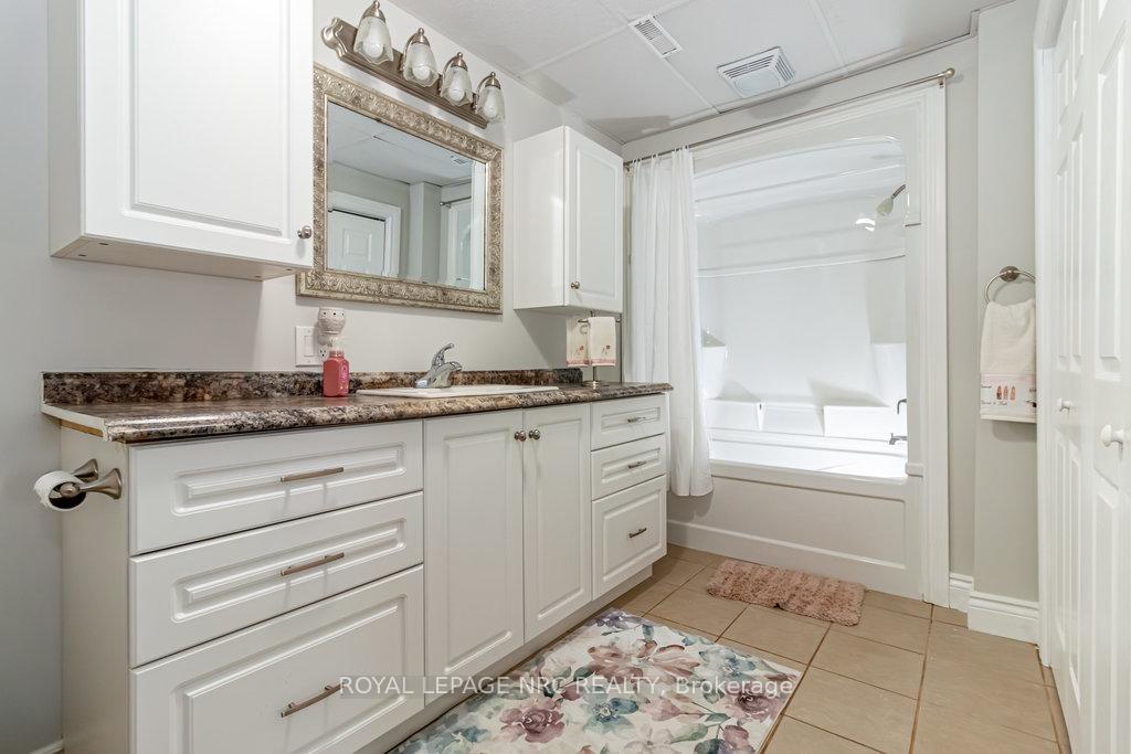 Photo 31 of 2747 Maple Street, Pelham, North Pelham — HOMEH