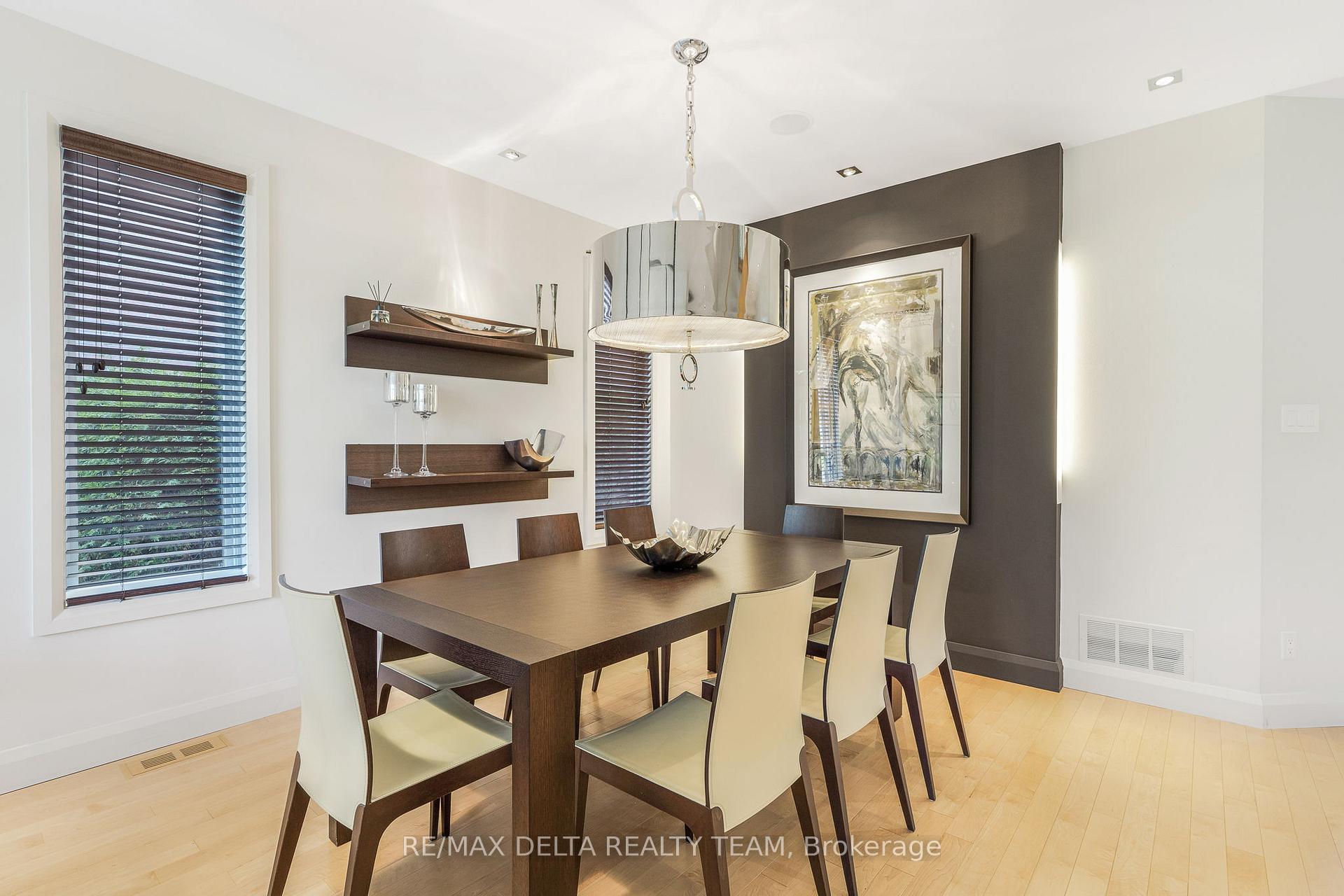 Photo 6 of 1703 Des Sapins Gardens, Ottawa, Chapel Hill — HOMEH
