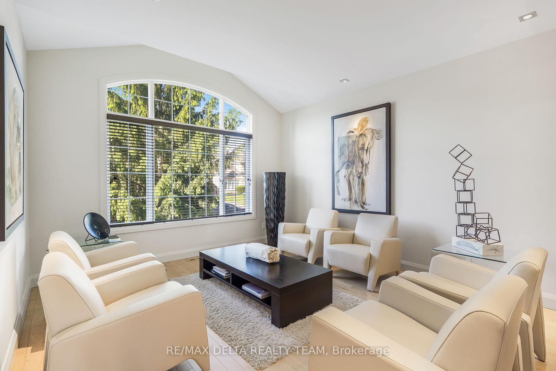 Photo 7 of 1703 Des Sapins Gardens, Ottawa, Chapel Hill — HOMEH