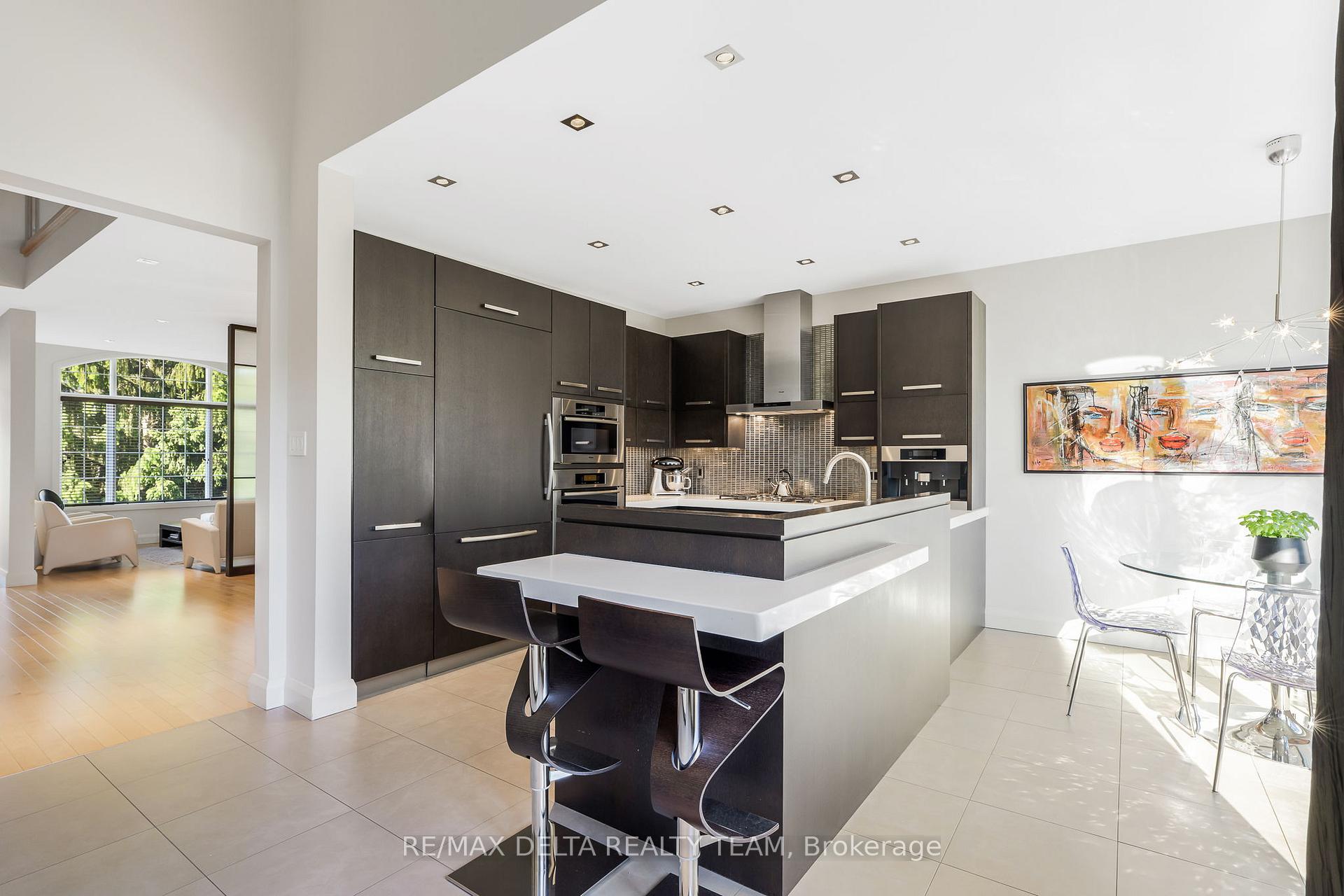 Photo 13 of 1703 Des Sapins Gardens, Ottawa, Chapel Hill — HOMEH