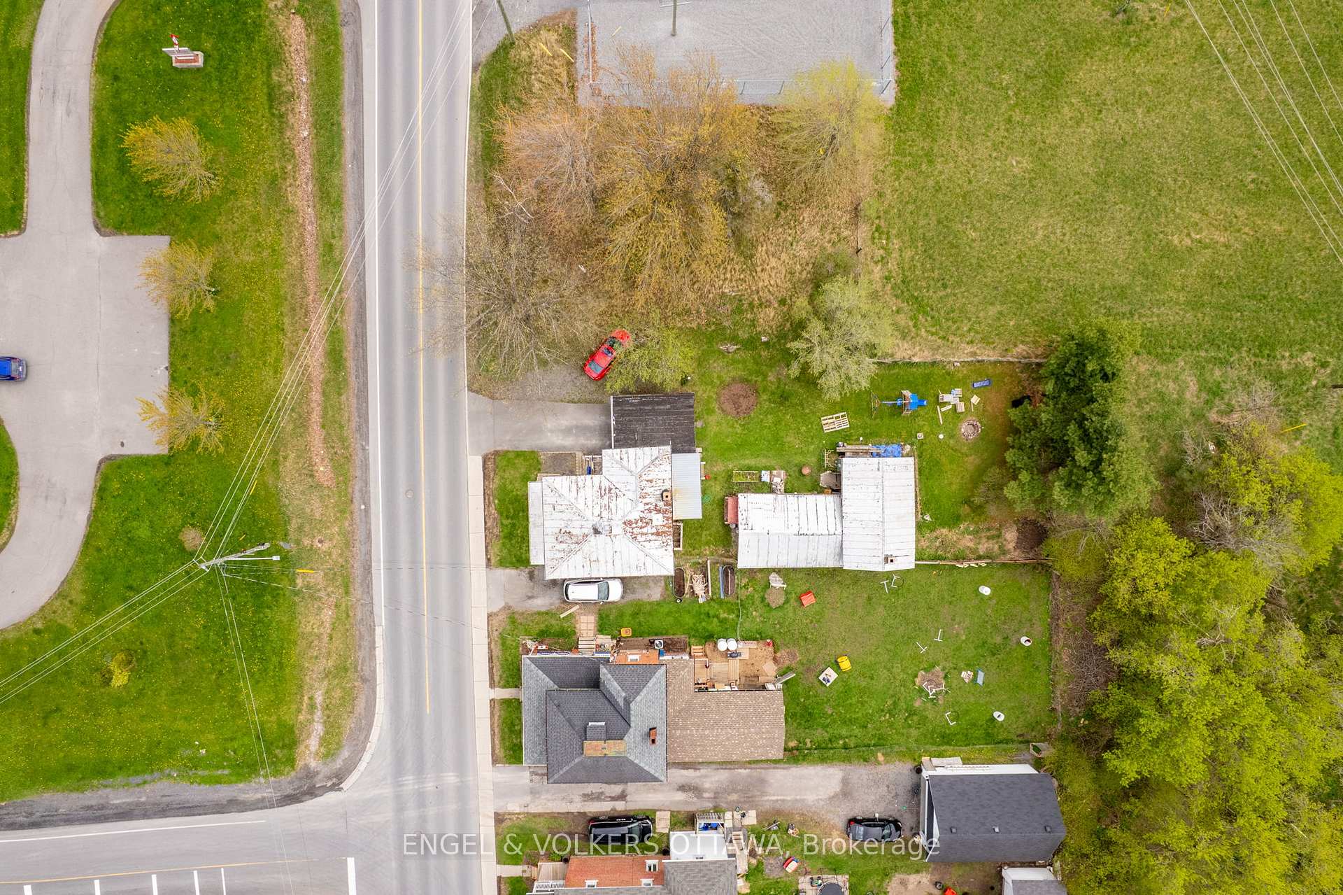 Photo 4 of 66 Main Street S, North Glengarry, Maxville — HOMEH