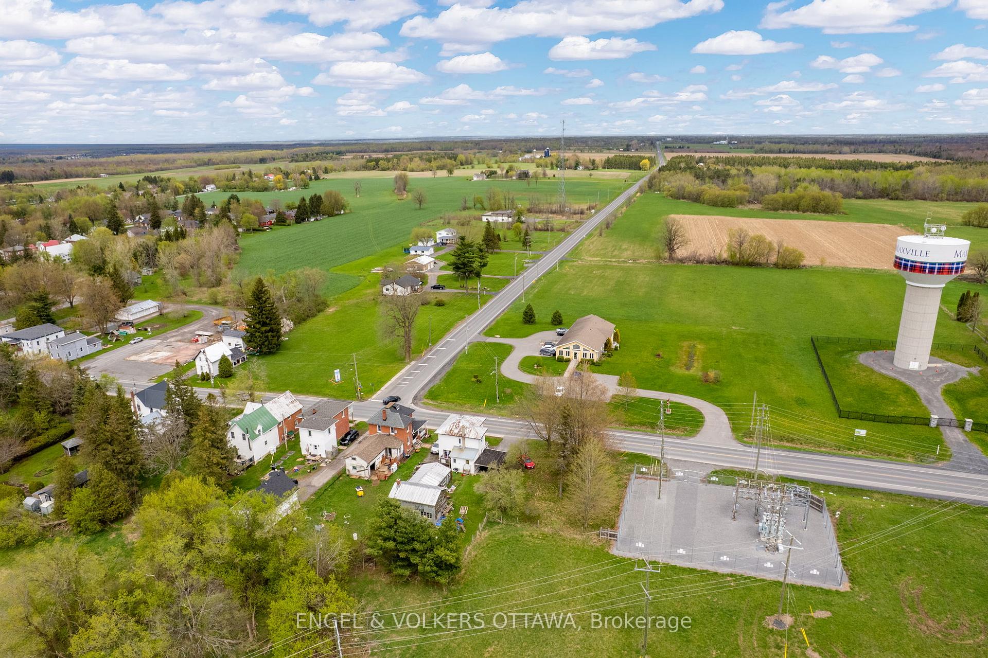 Photo 5 of 66 Main Street S, North Glengarry, Maxville — HOMEH