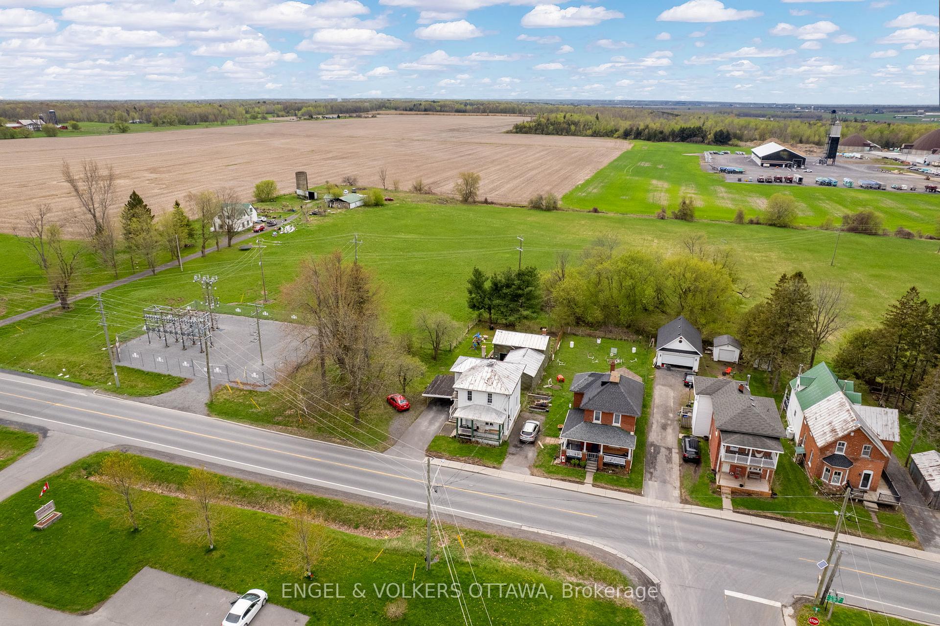 Photo 36 of 66 Main Street S, North Glengarry, Maxville — HOMEH