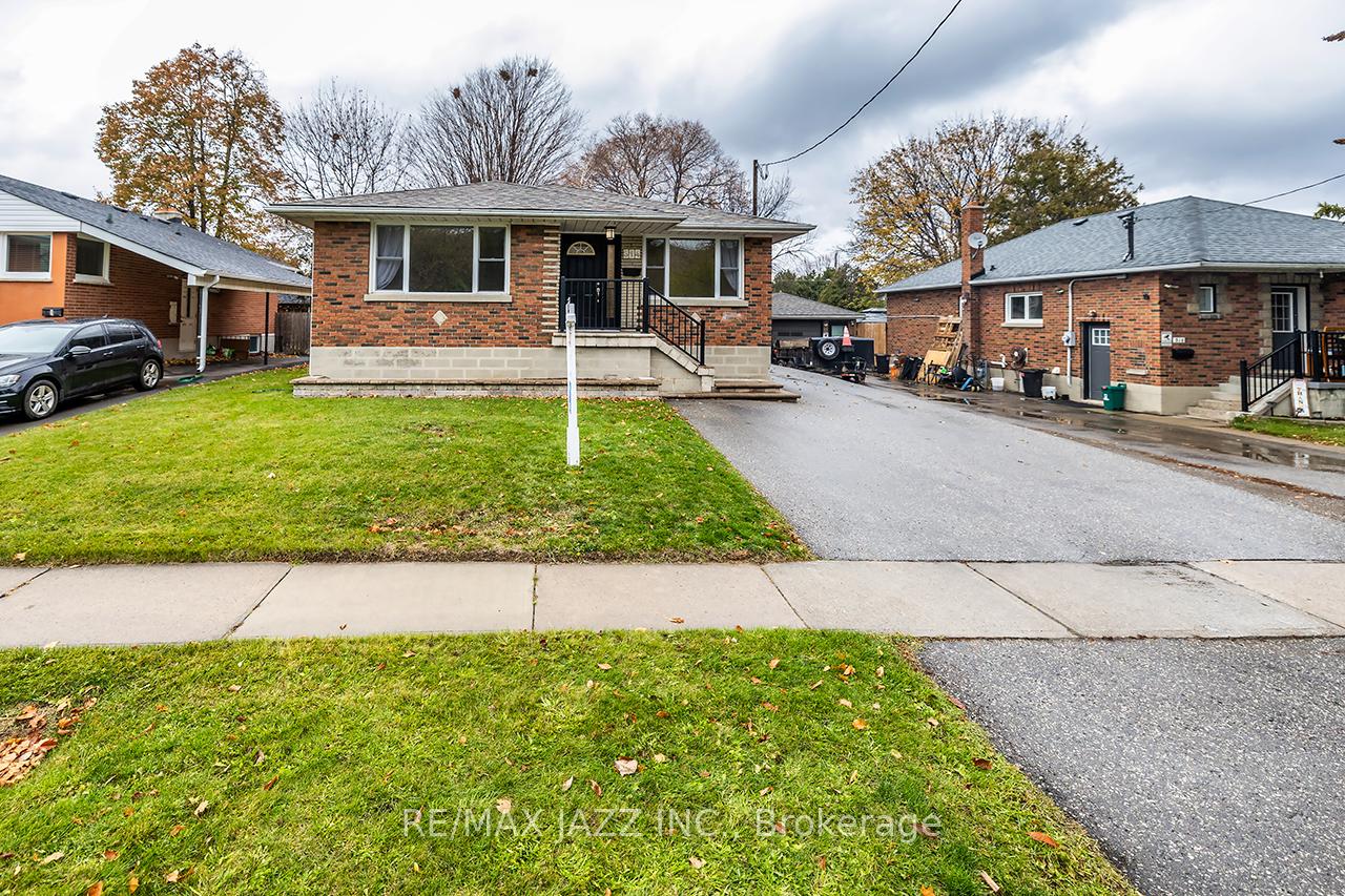 Photo 2 of 314 Jackson Avenue, Oshawa, Central — HOMEH