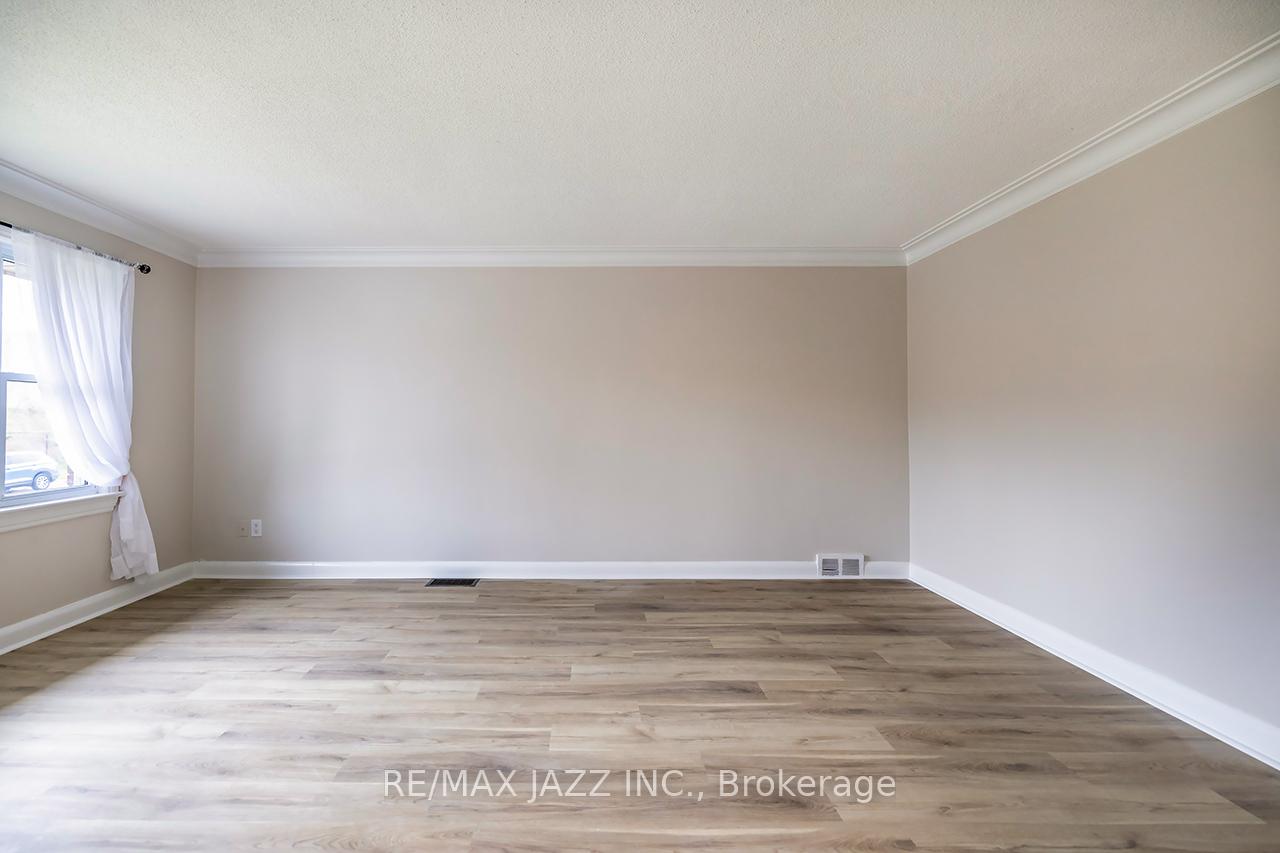 Photo 7 of 314 Jackson Avenue, Oshawa, Central — HOMEH