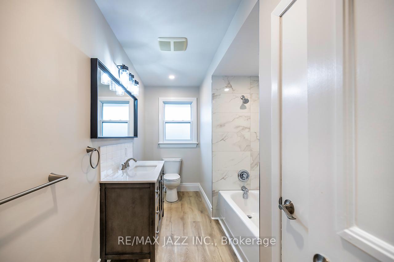 Photo 11 of 314 Jackson Avenue, Oshawa, Central — HOMEH