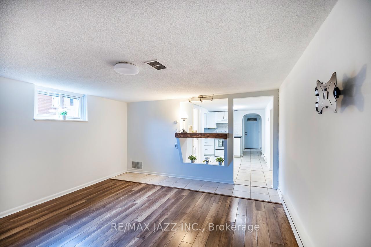 Photo 31 of 314 Jackson Avenue, Oshawa, Central — HOMEH