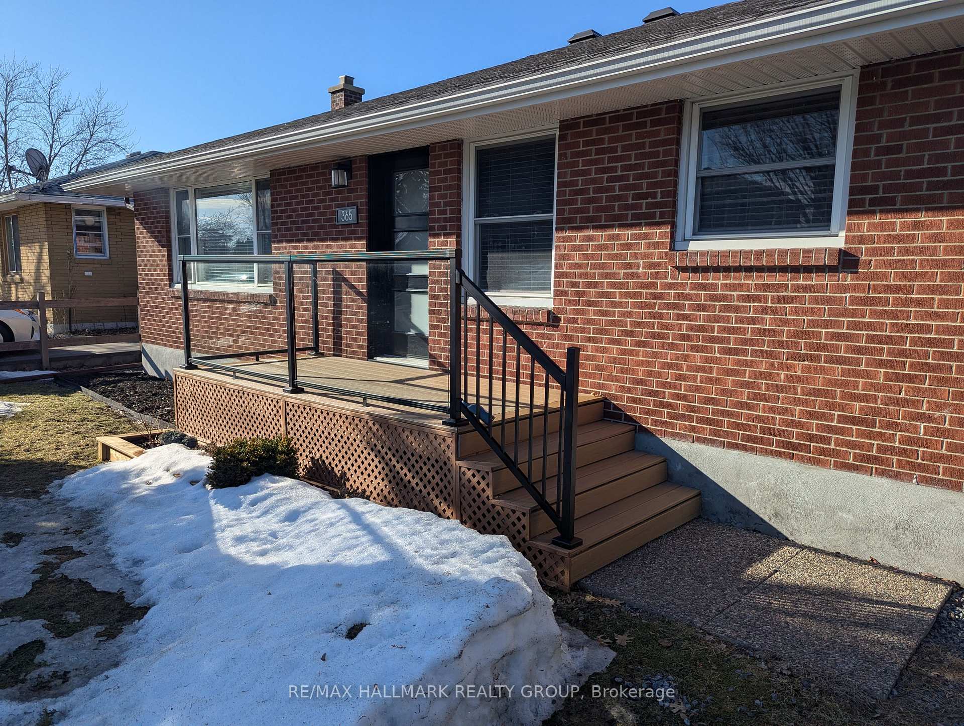 Photo 2 of 365 Fullerton Avenue, Ottawa, Overbrook/Castle Heights — HOMEH