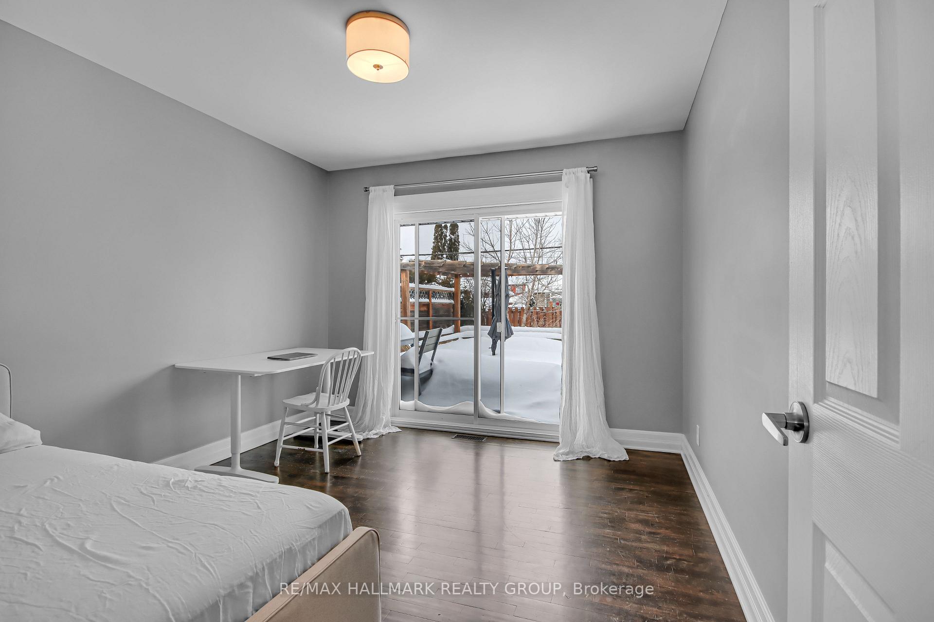Photo 14 of 365 Fullerton Avenue, Ottawa, Overbrook/Castle Heights — HOMEH