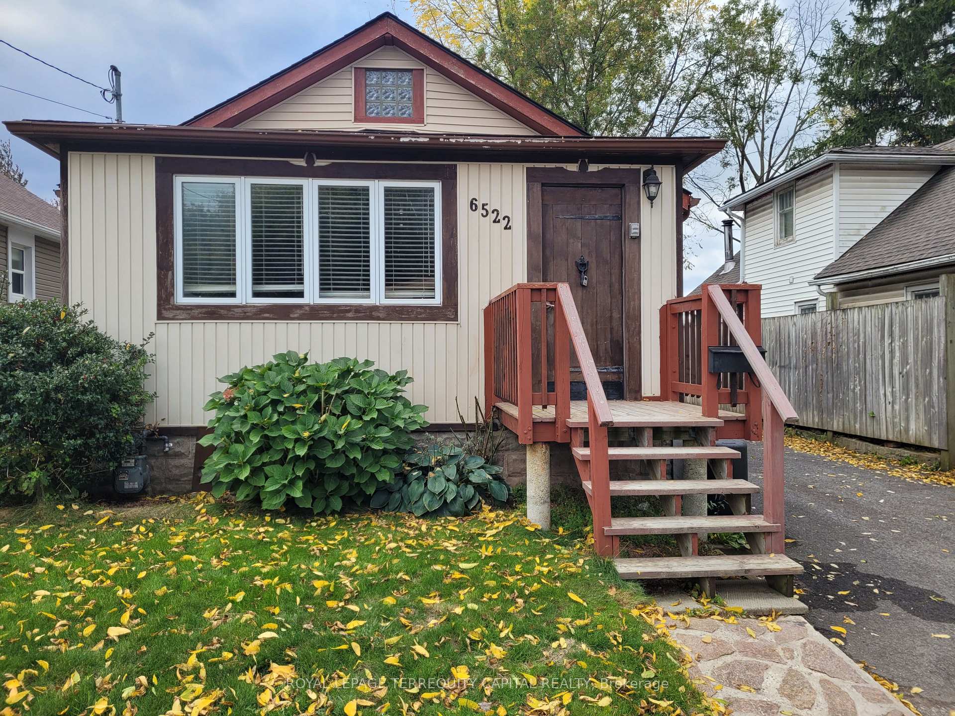 Photo 1 of 6522 Taylor Street, Niagara Falls, Dorchester — HOMEH