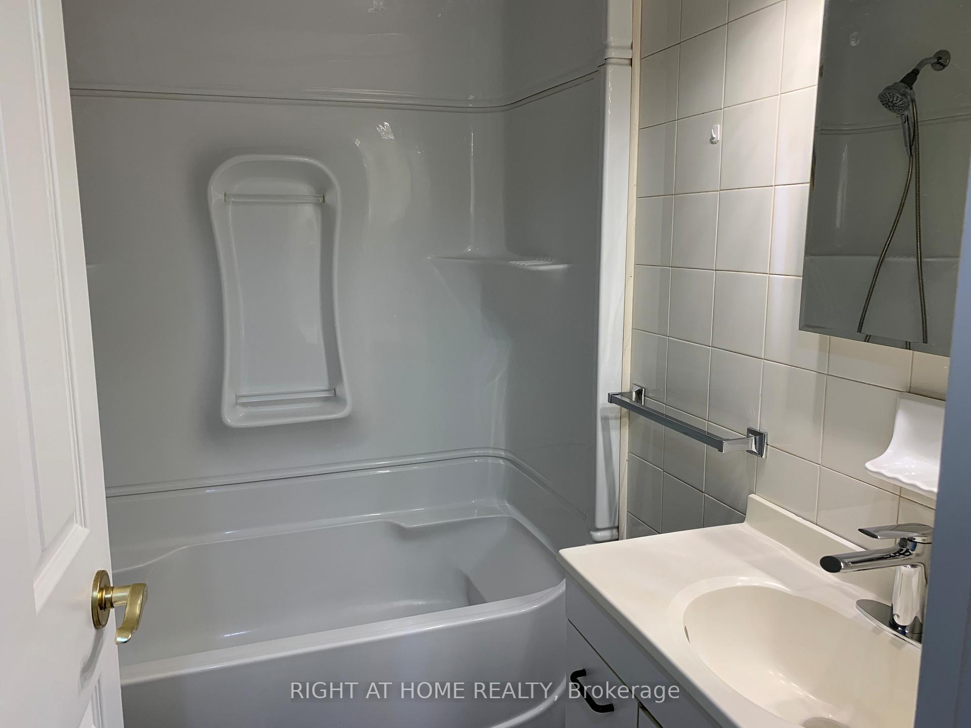 Photo 5 of Unit 2, 5806 Buckland Road, Ottawa, Vars Village — HOMEH