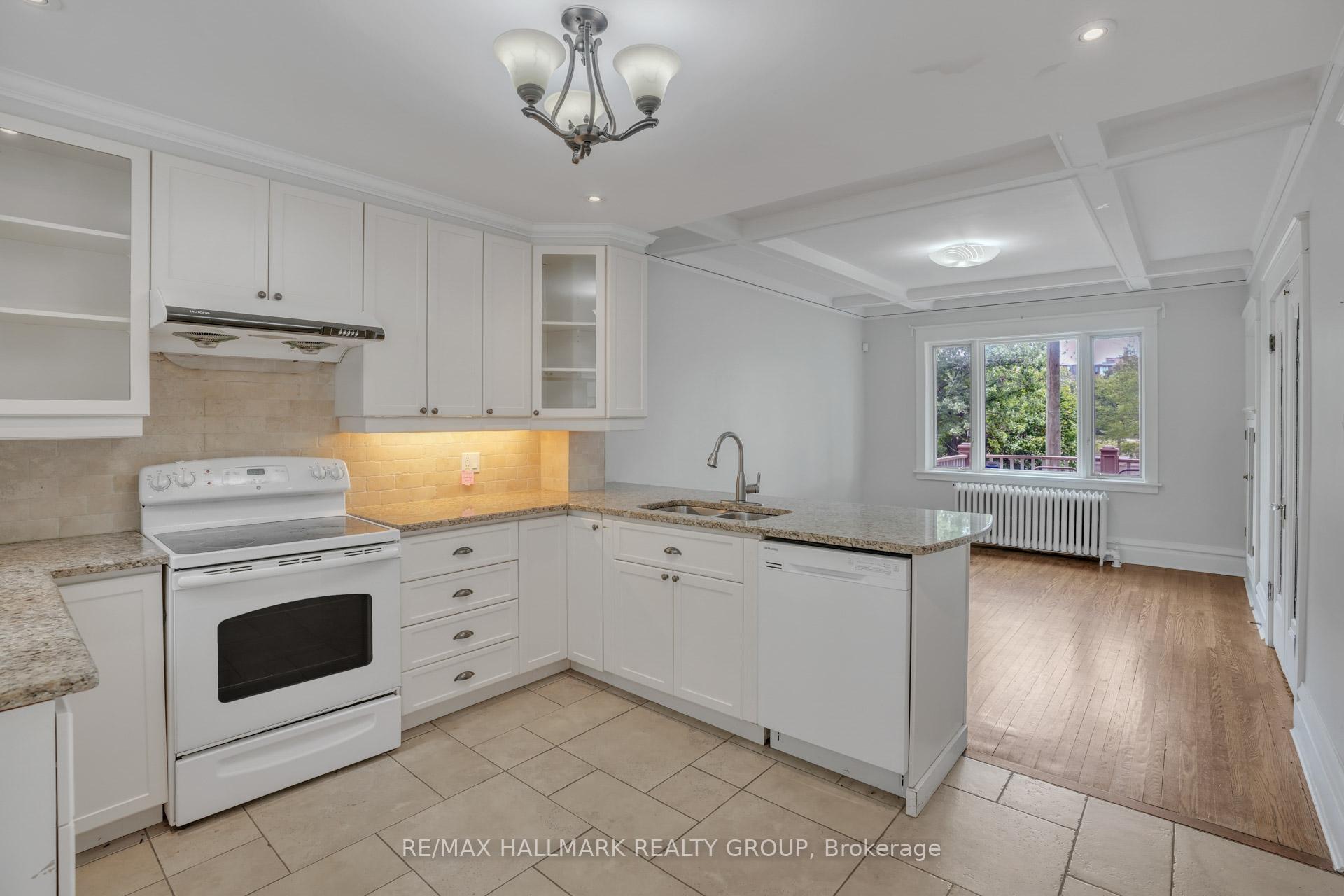 Photo 17 of 118 Queen Elizabeth Drive, Ottawa, Ottawa Centre/Golden Triangle — HOMEH