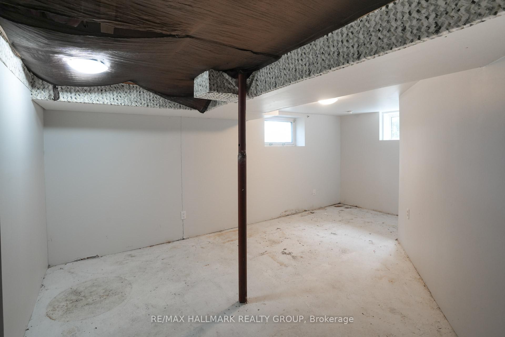 Photo 36 of 118 Queen Elizabeth Drive, Ottawa, Ottawa Centre/Golden Triangle — HOMEH