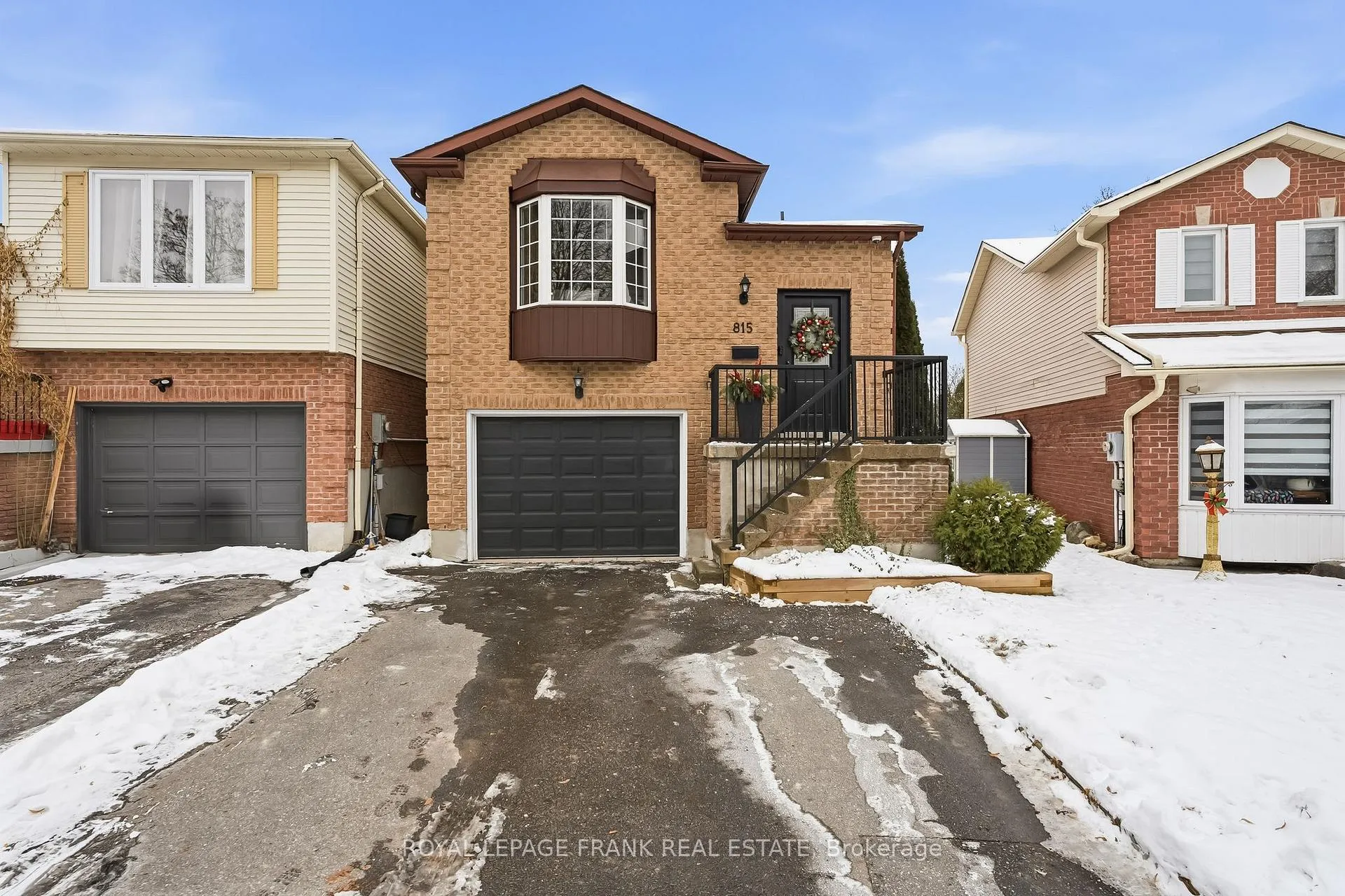 Photo 1 of 815 Attersley Drive, Oshawa, Pinecrest — HOMEH