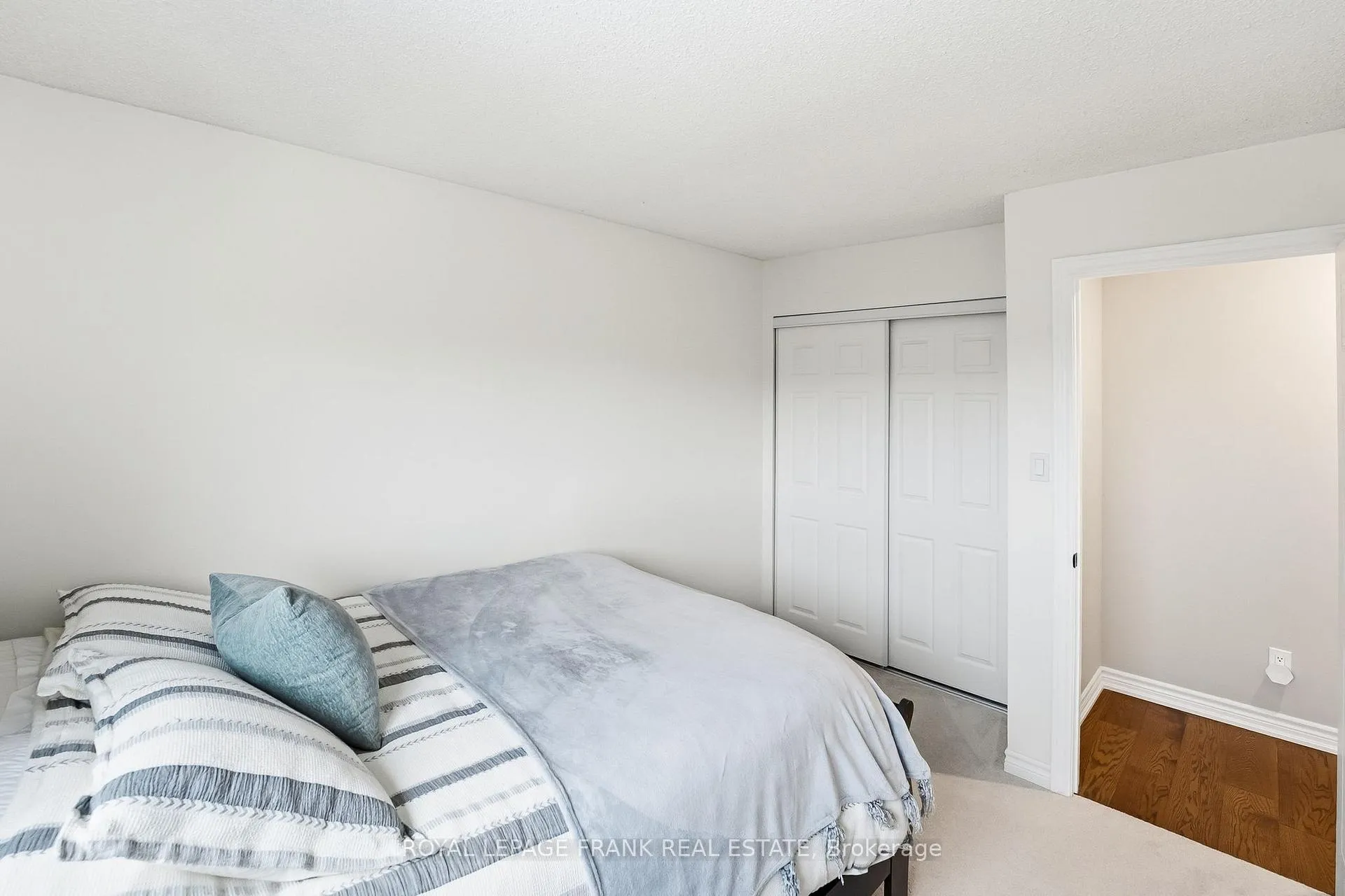 Photo 22 of 815 Attersley Drive, Oshawa, Pinecrest — HOMEH