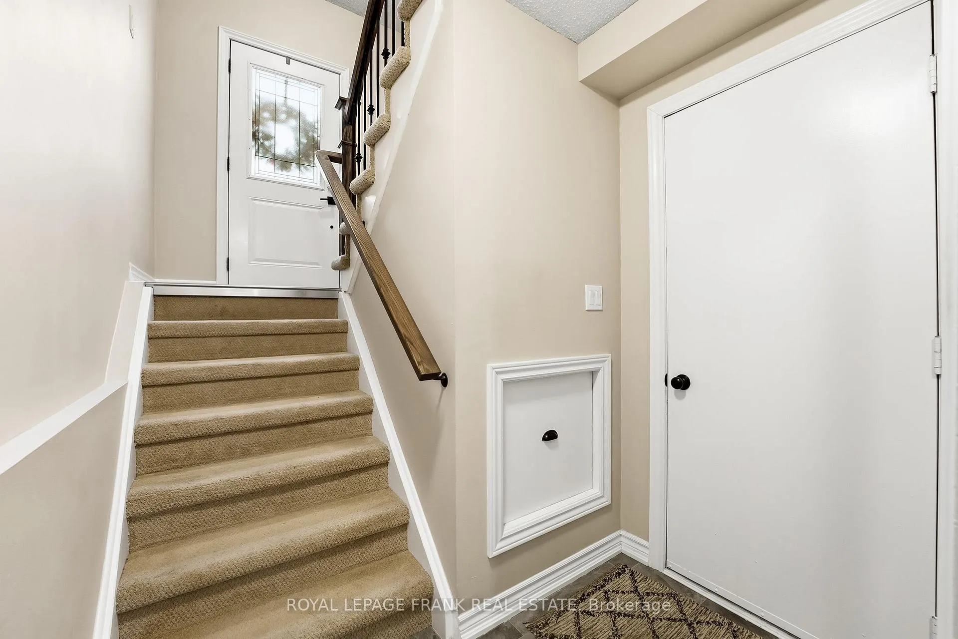 Photo 25 of 815 Attersley Drive, Oshawa, Pinecrest — HOMEH