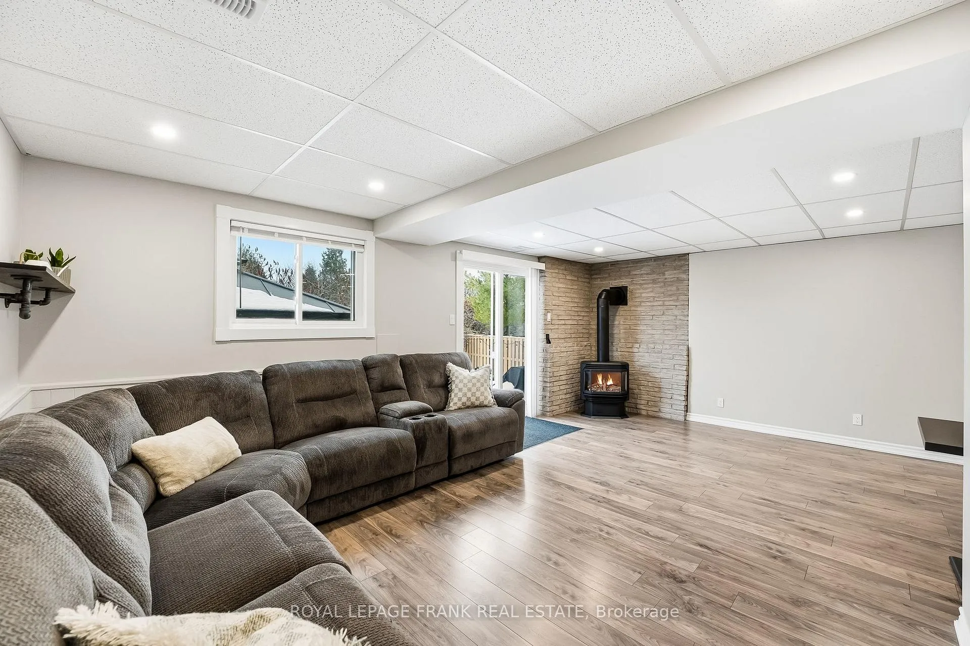 Photo 29 of 815 Attersley Drive, Oshawa, Pinecrest — HOMEH