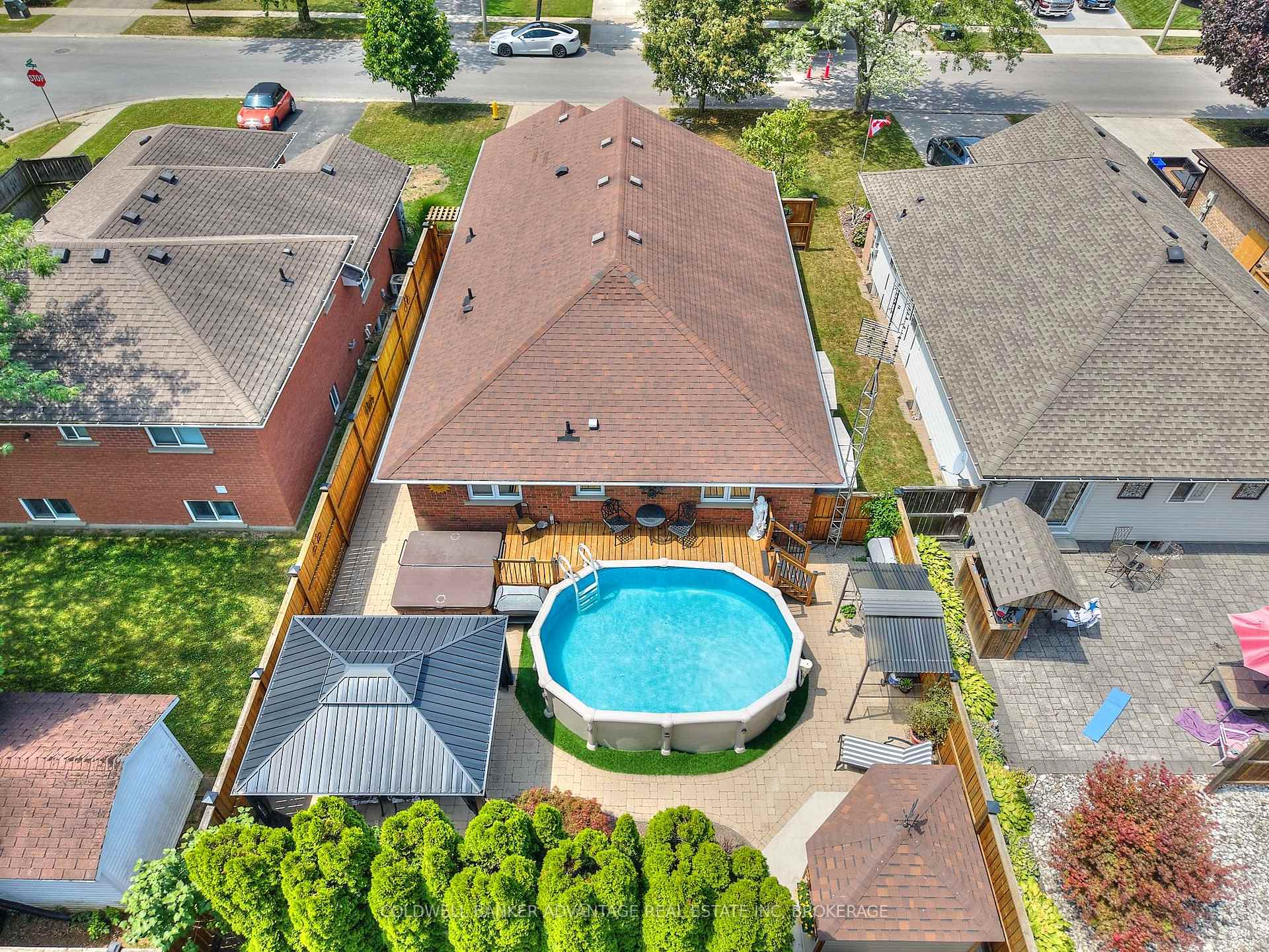 Photo 6 of 33 Tanner Drive, Pelham, Fonthill — HOMEH