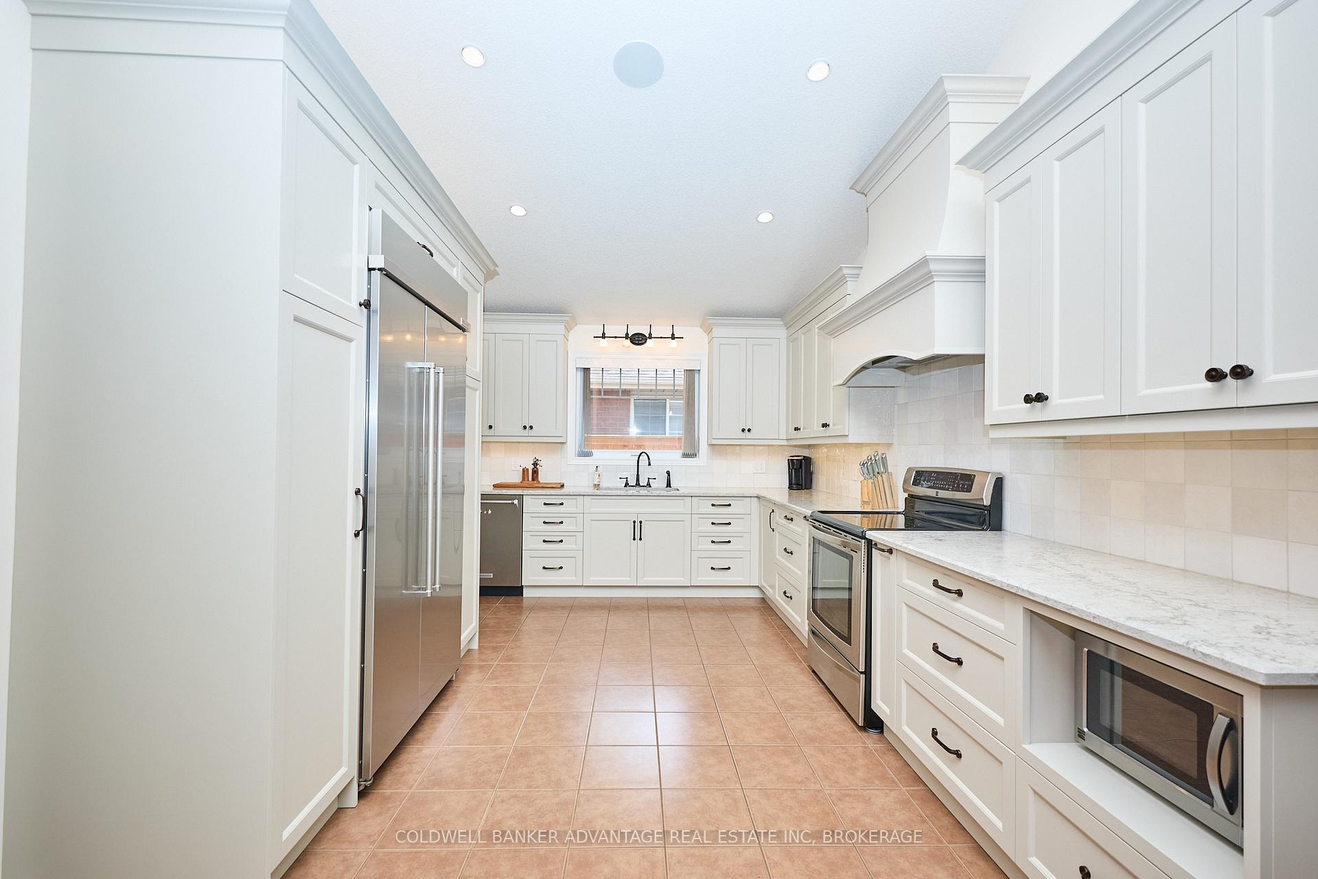 Photo 9 of 33 Tanner Drive, Pelham, Fonthill — HOMEH